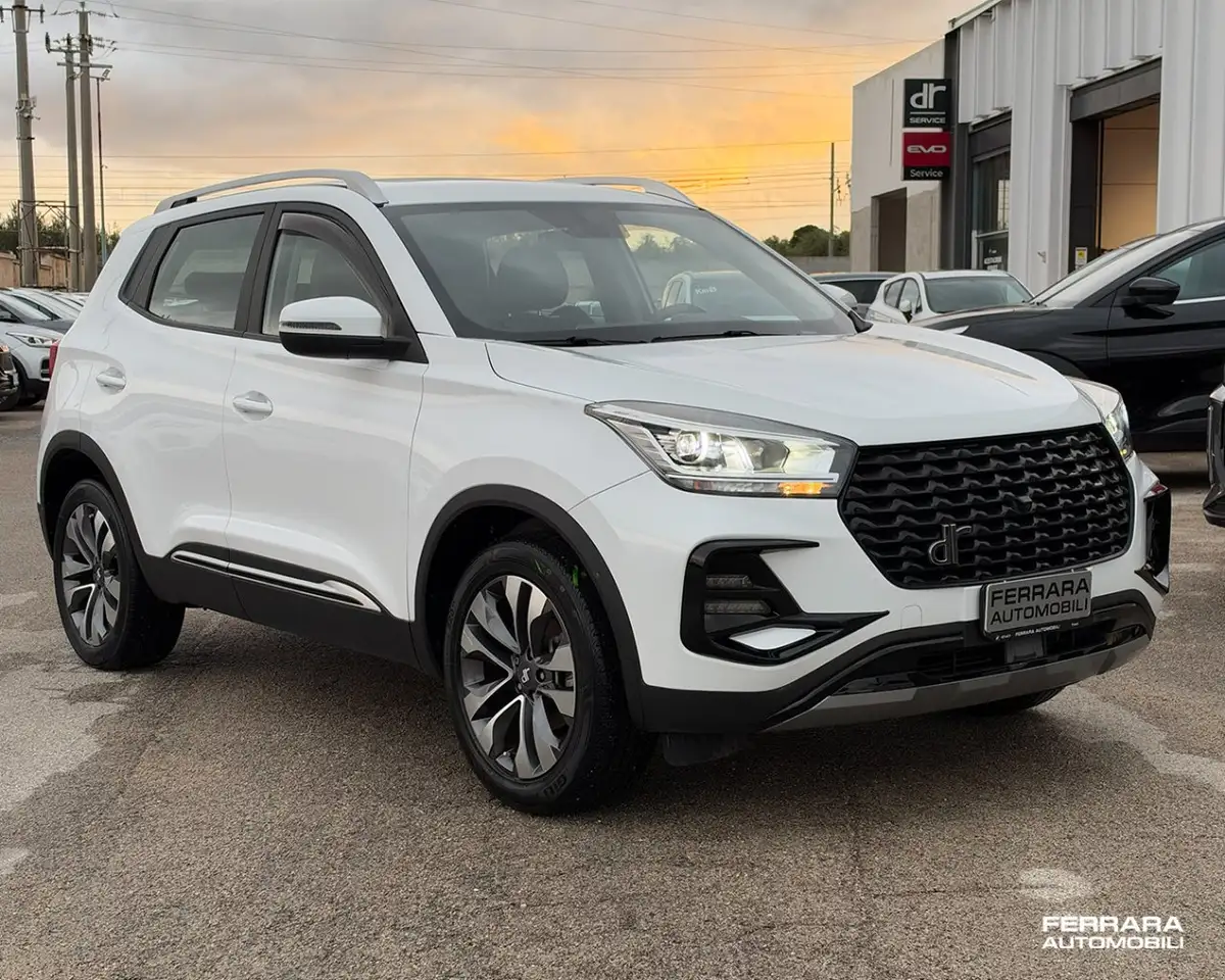 DR Automobiles DR5.0