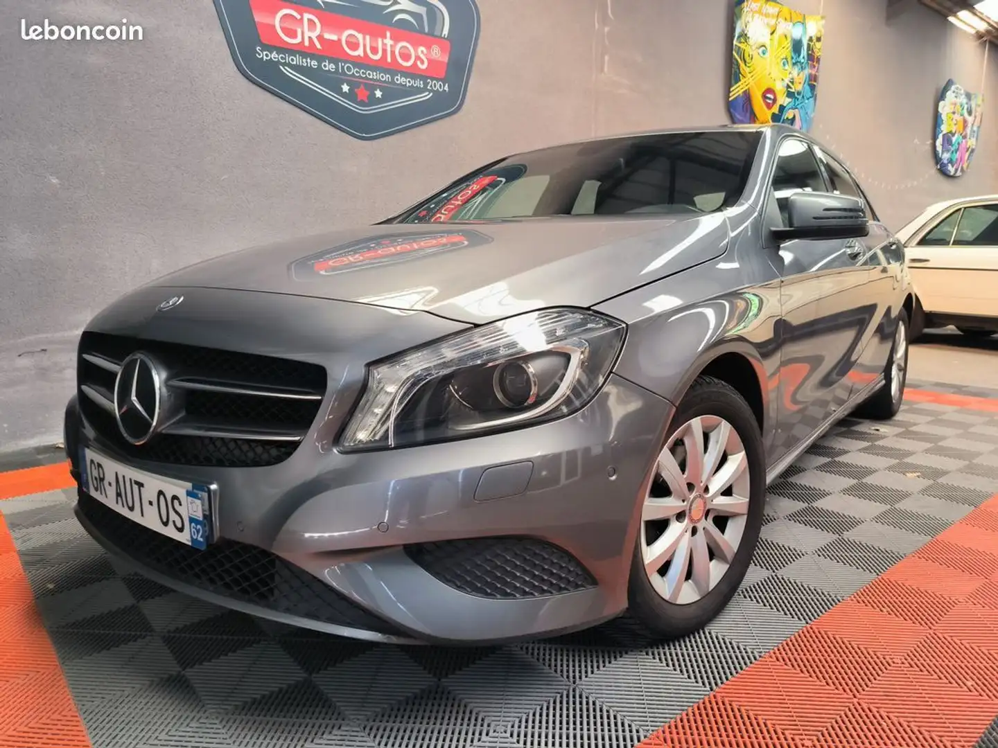 Mercedes-Benz A 160 160 CDI 1.5 90ch sensation GPS jantes sièges sport Gris - 1
