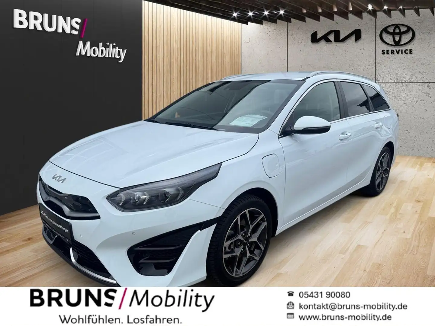 Kia Ceed / cee'd Sportswagon Plug-in Hybrid Platinum Edition Білий - 1