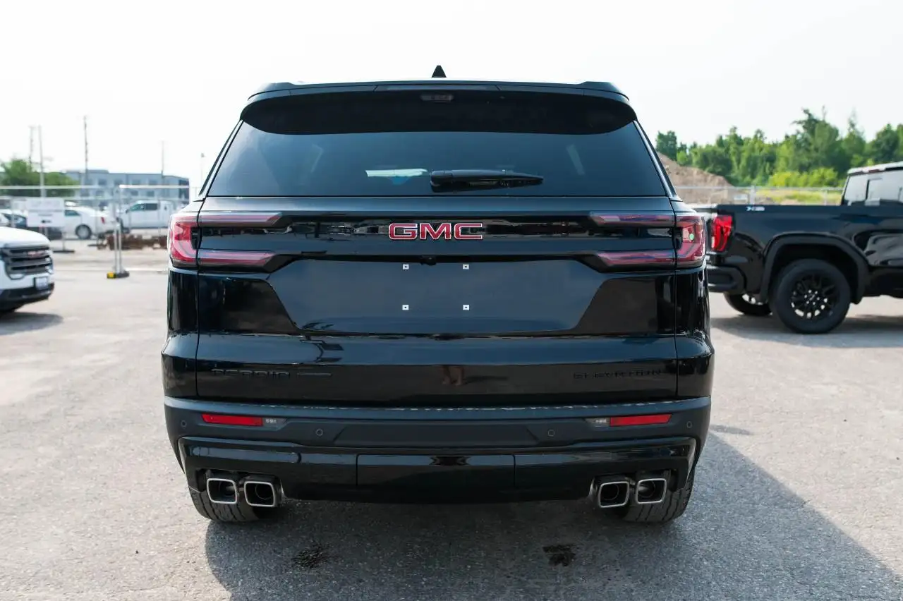GMC Acadia снимка GMC Acadia