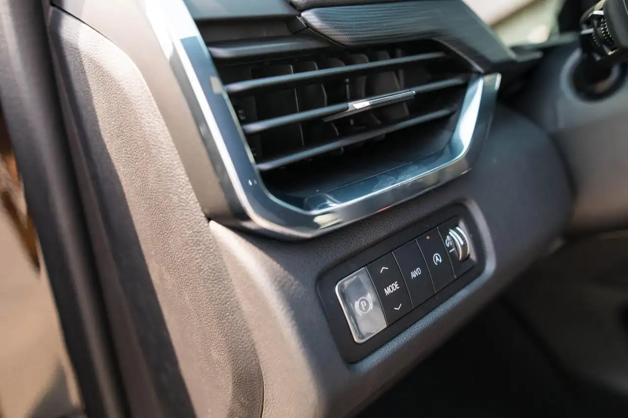 GMC Acadia снимка GMC Acadia
