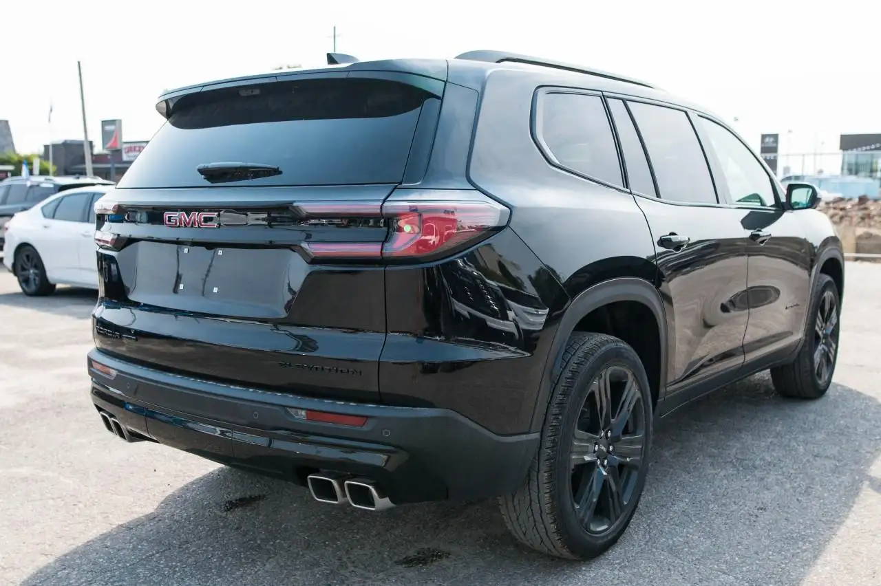 GMC Acadia снимка GMC Acadia
