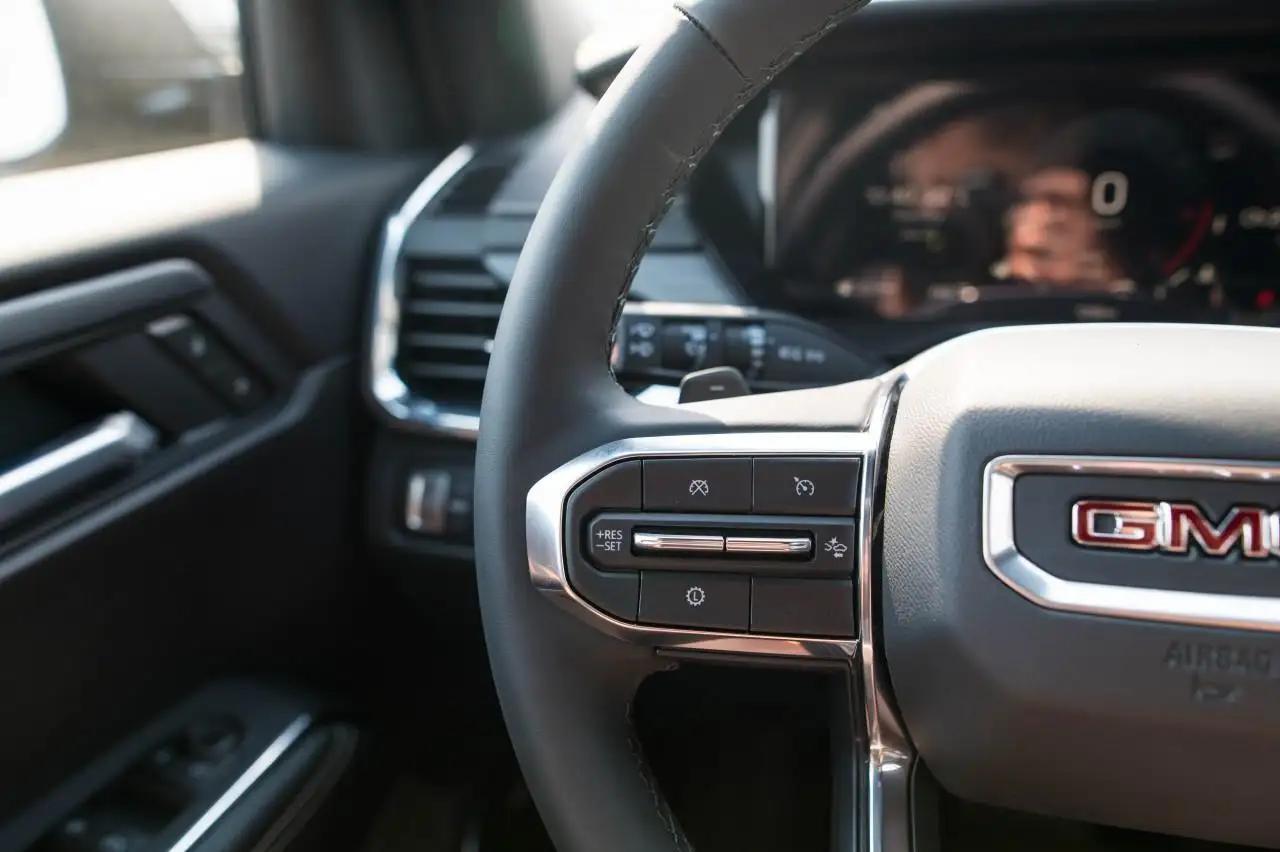 GMC Acadia снимка GMC Acadia