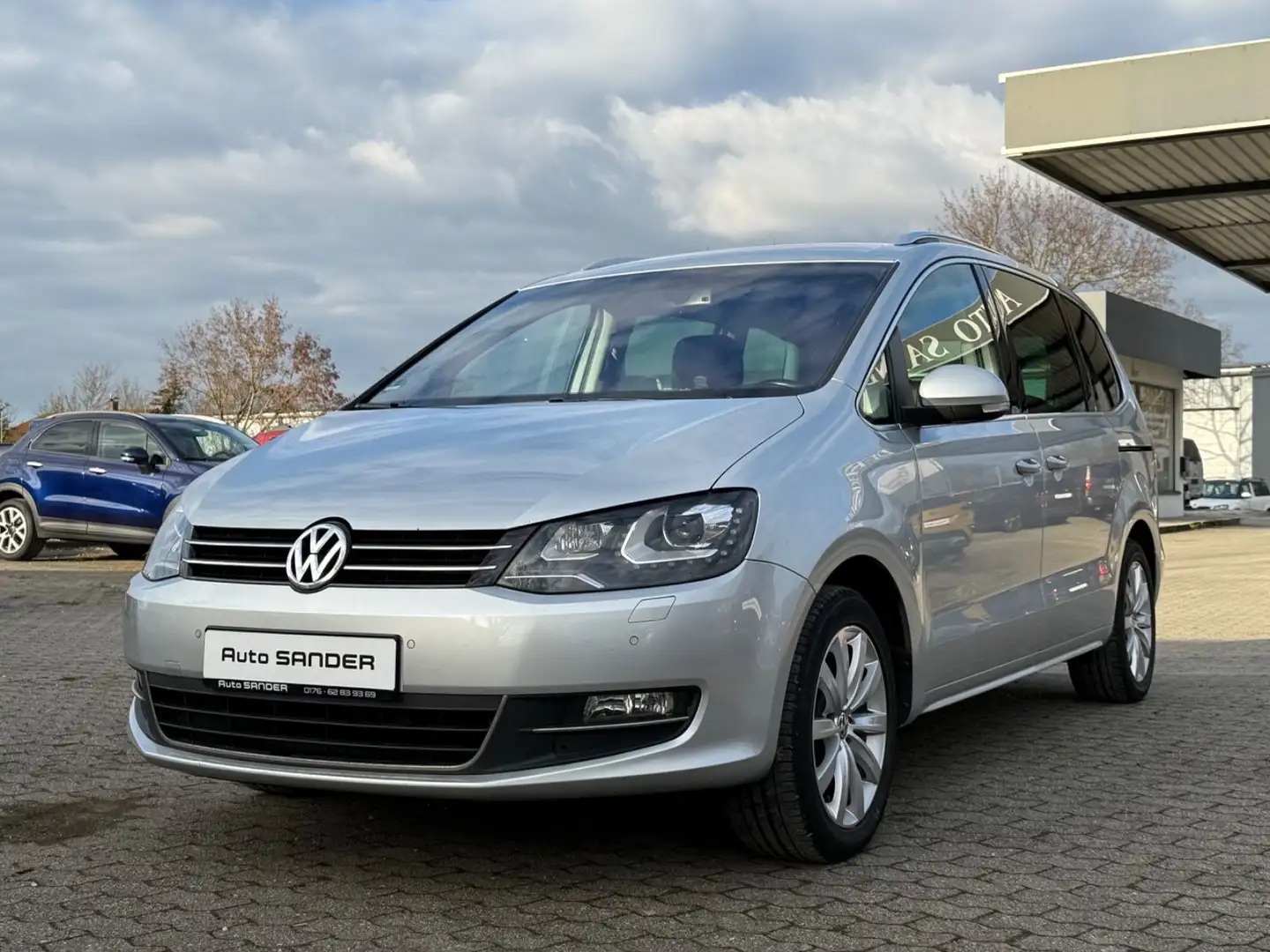 Volkswagen Sharan Highline AUTOMATIK LEDER AHK XENON KAMERA Срібний - 2