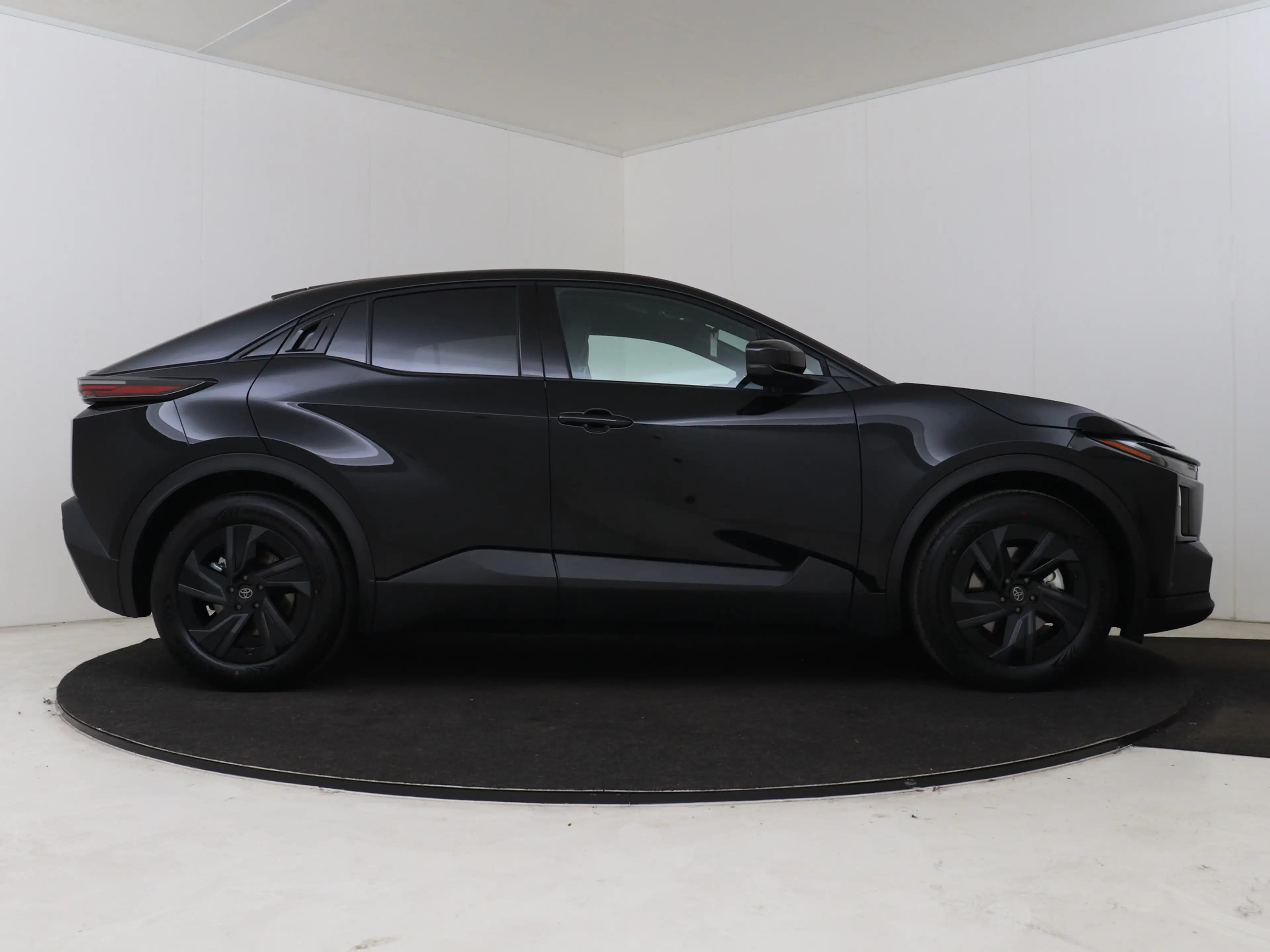 Toyota C-HR+ First Edition 77 kWh " Direct Leverbaar " — photo 14