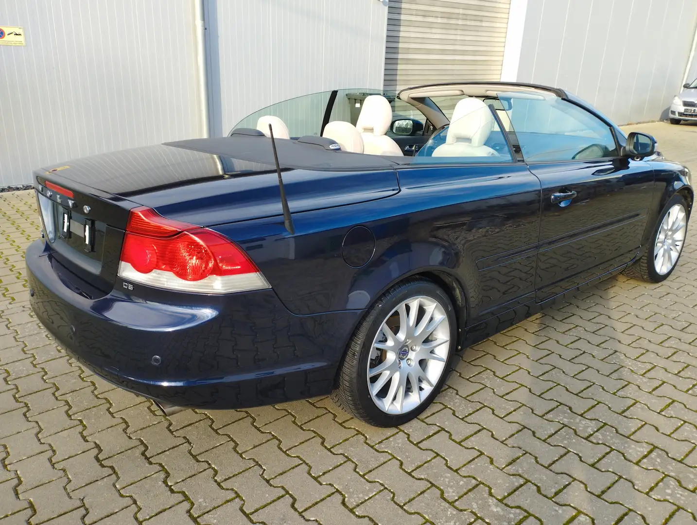 Volvo C70 C70 D5 - 2.HAND/GARAGE/SCHECKHEFT-TÜV/ÖL neu Bleu - 1