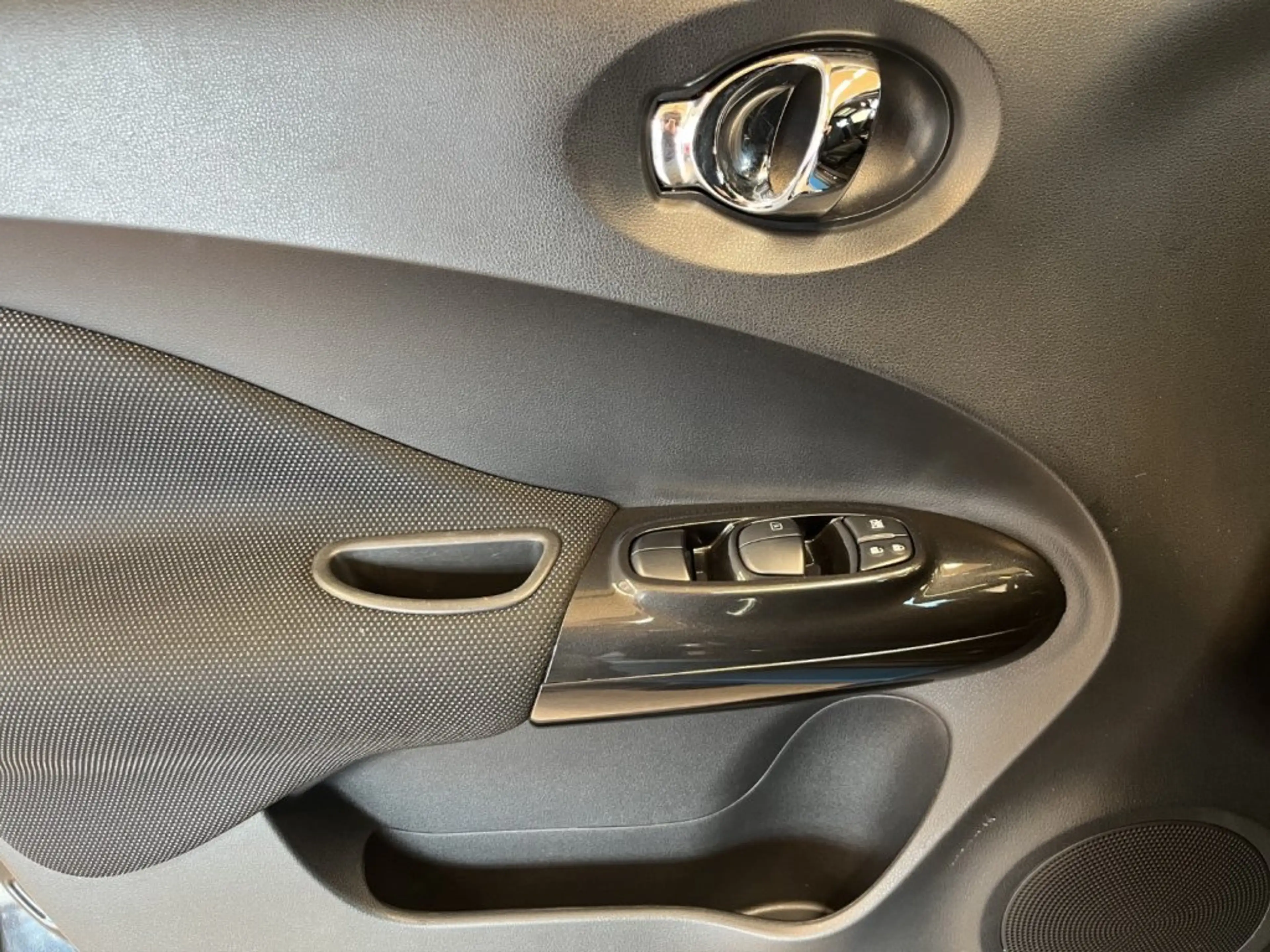 Nissan Juke 1,5 dci 6MT — photo 12