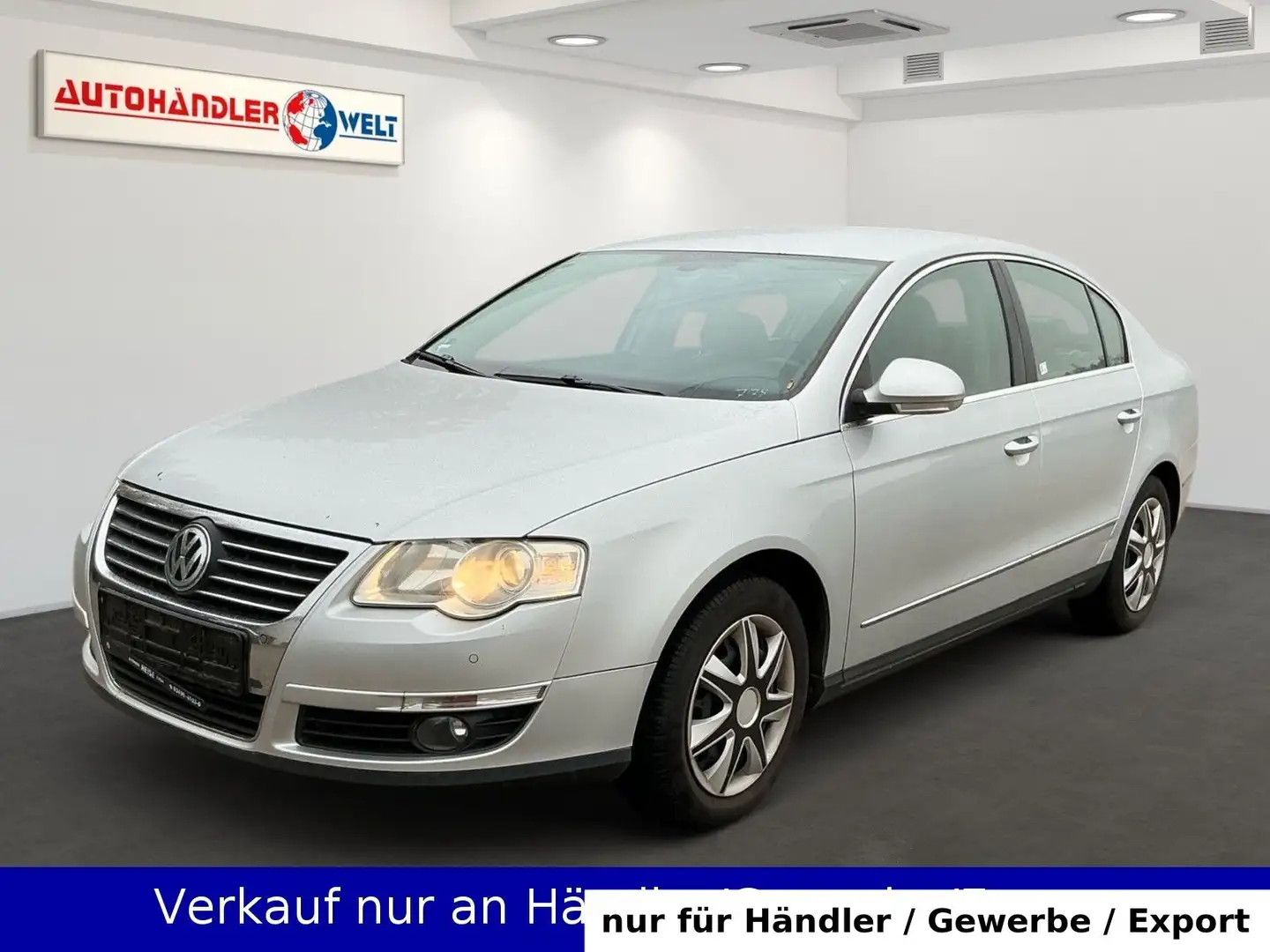Volkswagen Passat 1.4 16V TSI Highline Lim. Automatik Silber - 1