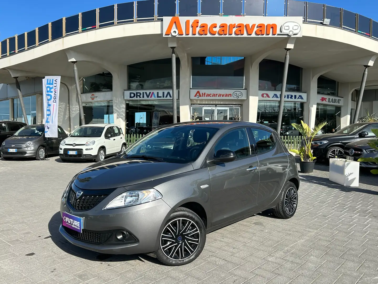 Lancia Ypsilon Ypsilon 1.0 firefly hybrid Silver s Grigio - 1