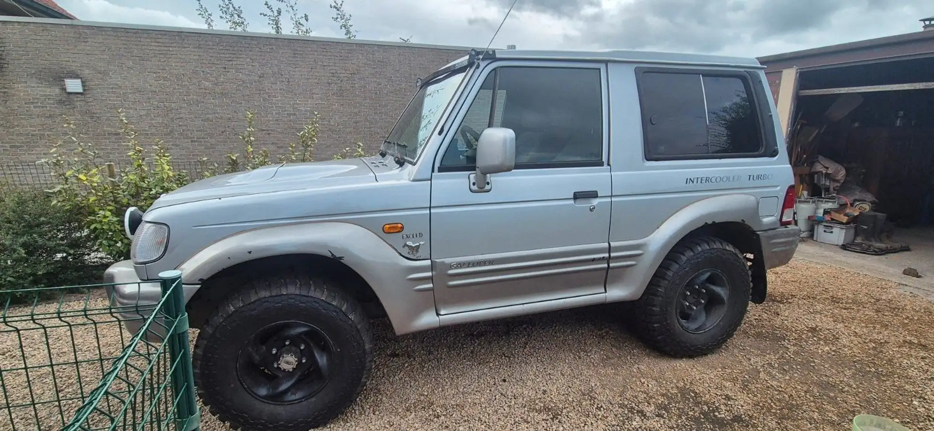Hyundai Galloper - 2