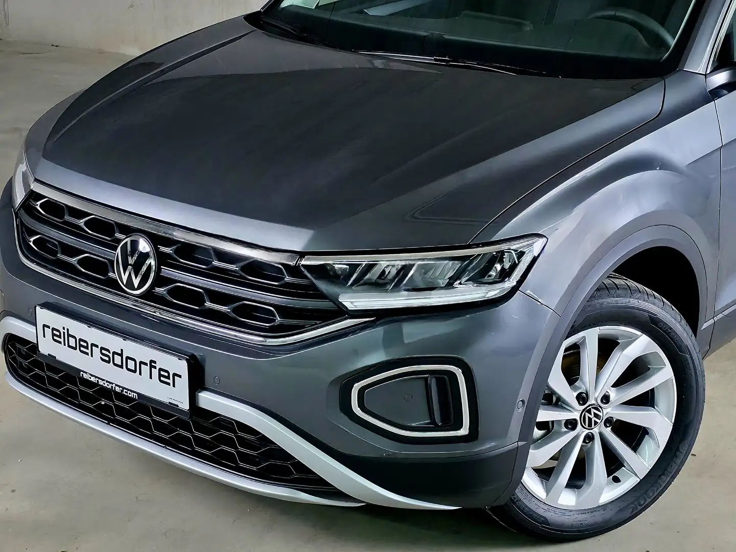 Volkswagen T-Roc Friends TSI Grau - 2