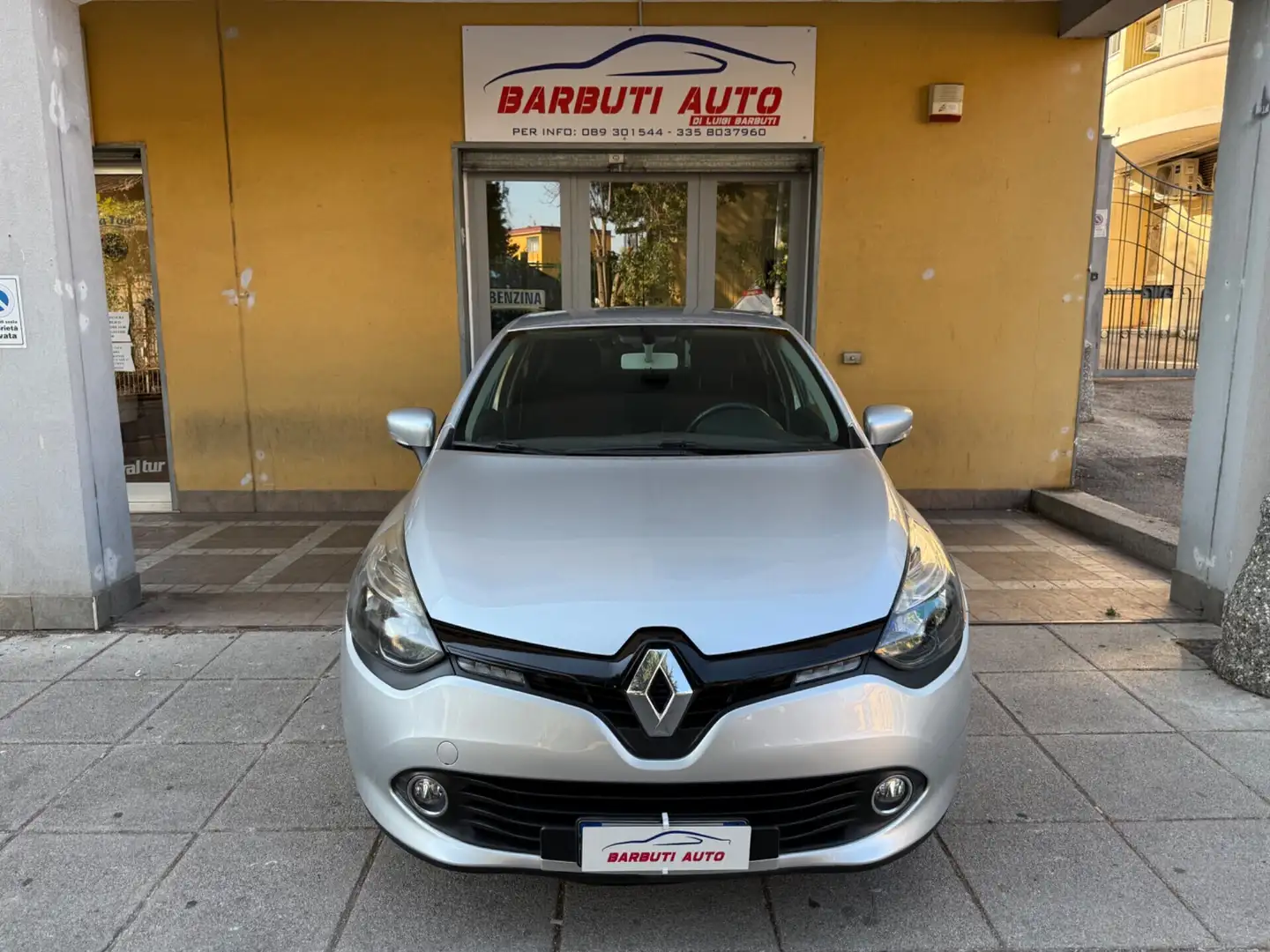 Renault Clio 2014 - 1.5 dCi 8V 75CV 5 porte Wave Geel - 1