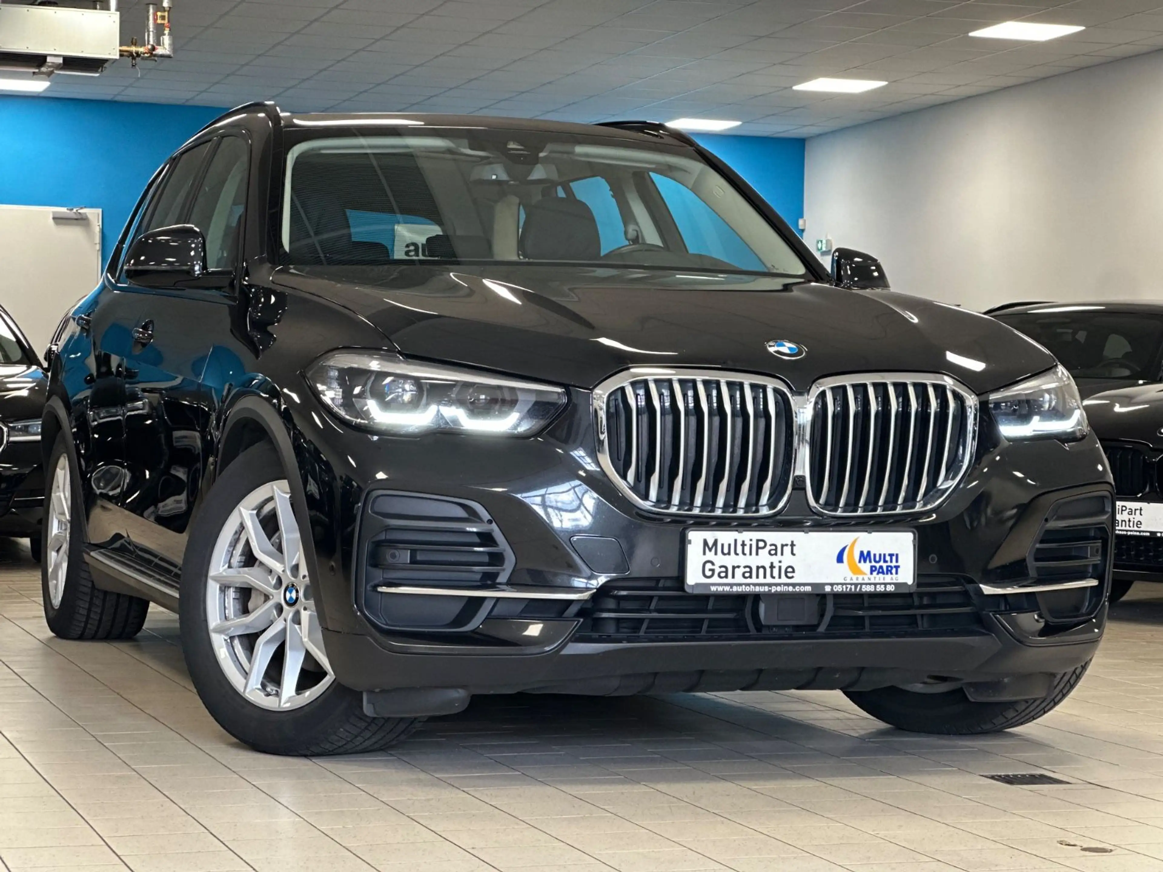 BMW X5 xDrive 30d SAG/Panor/Komf/Park&DrivAs/HUD/AHK — photo 2