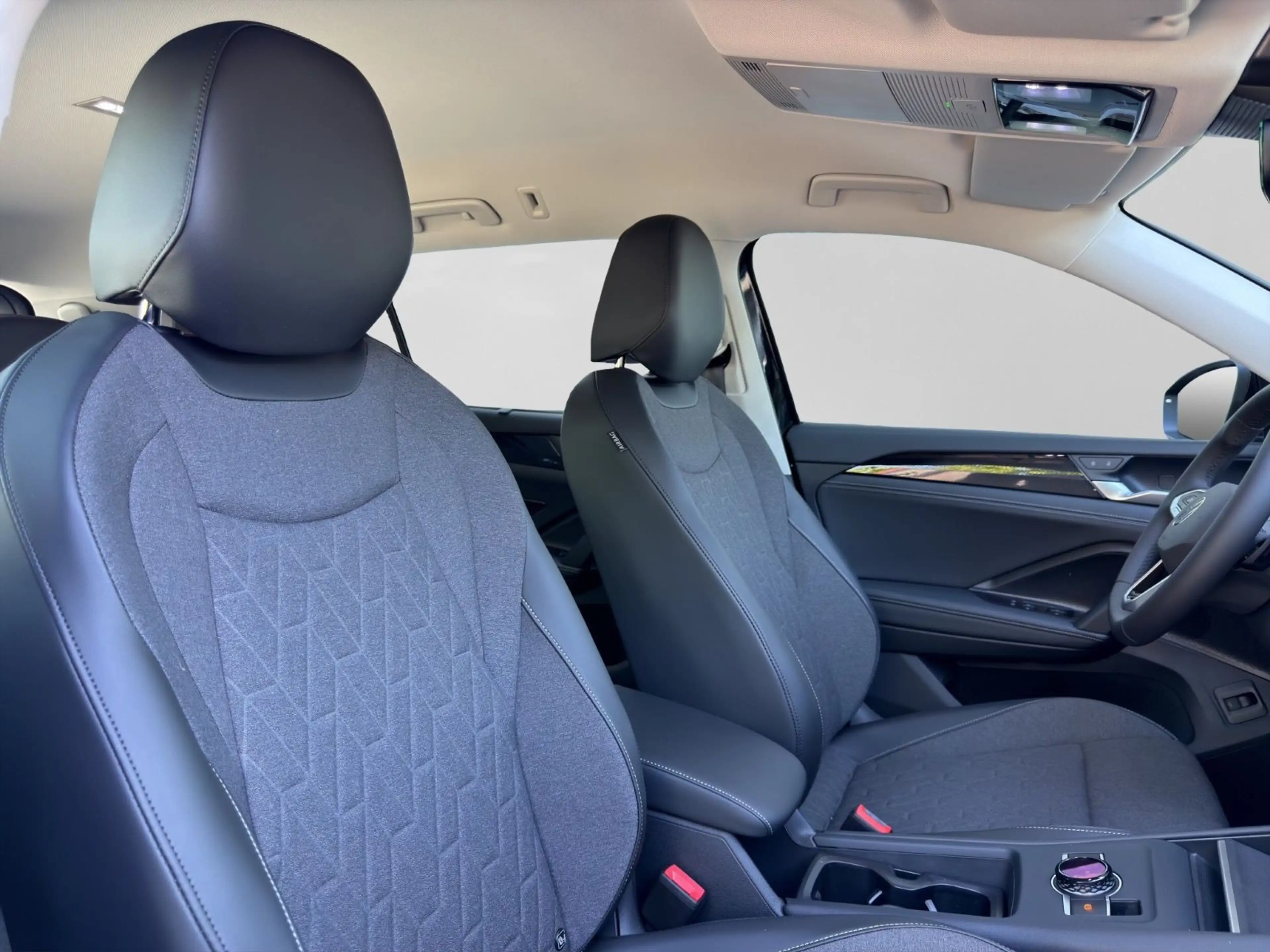 Volkswagen Tayron Life 2.0 TDI DSG 7-SITZ | AHK LED ACC DAB — photo 15