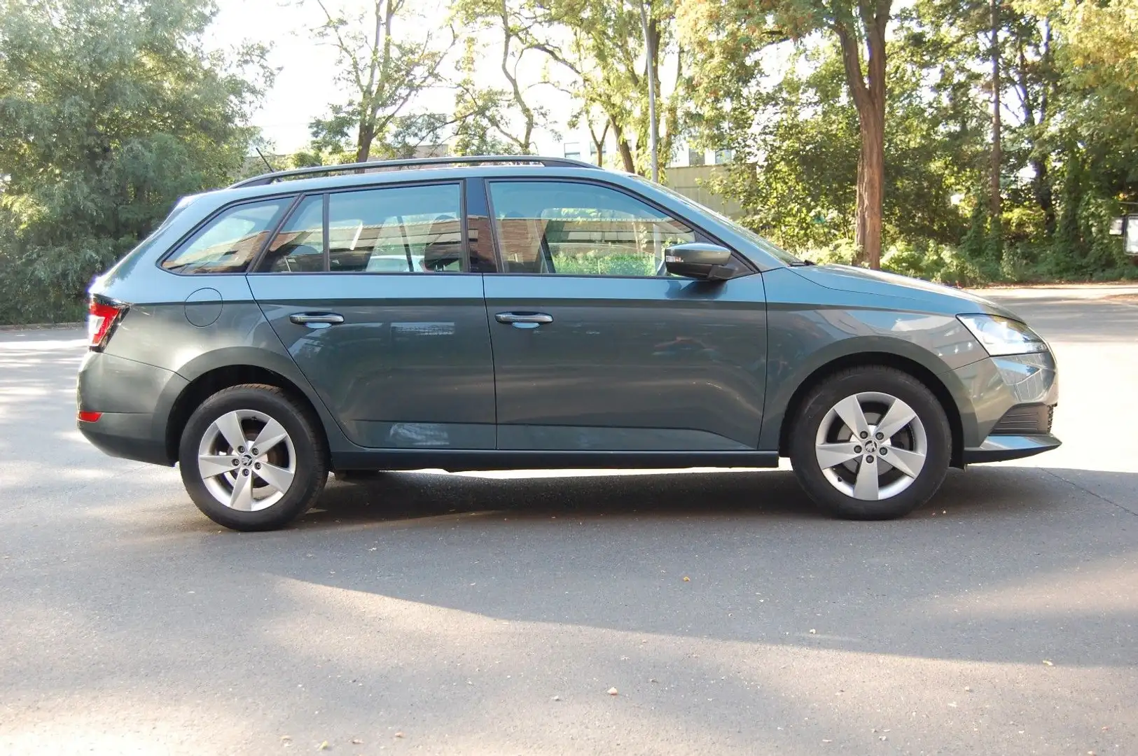 Skoda Fabia 1.0l TSI 70kW Ambition Combi.59Tkm.Klima Grau - 2