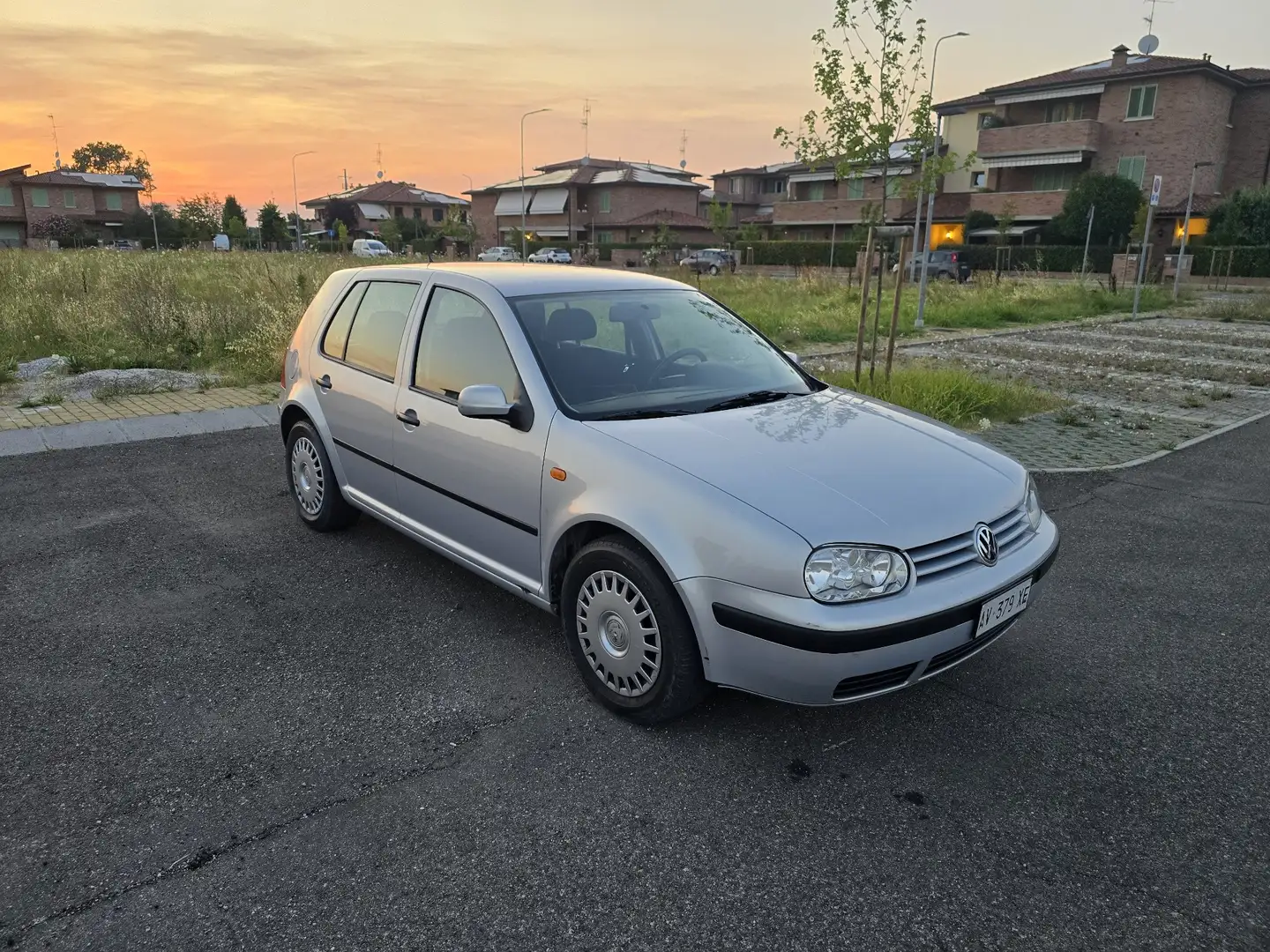 Volkswagen Golf 5p 1.4 16v Argento - 1