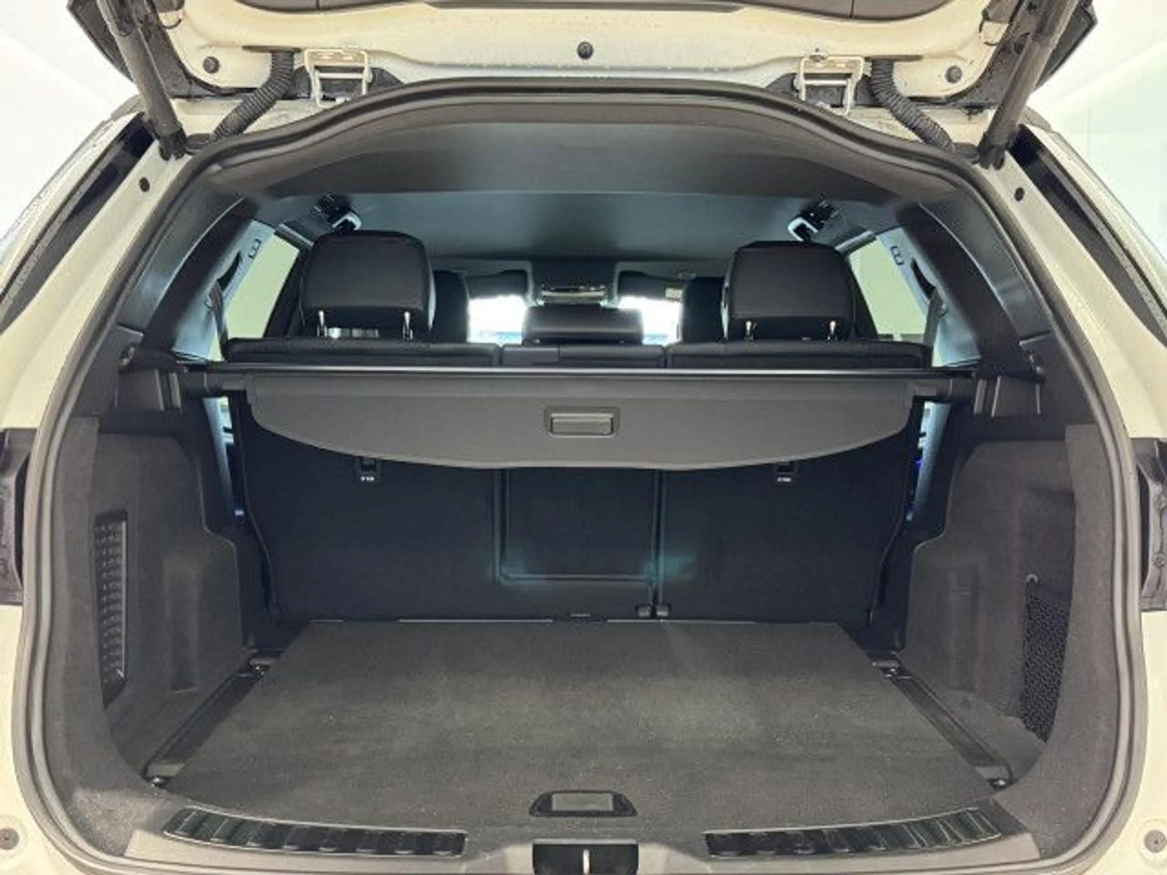 Land Rover Discovery Sport P250 R-Dyn SE AHK HUD Winter Paket — photo 13