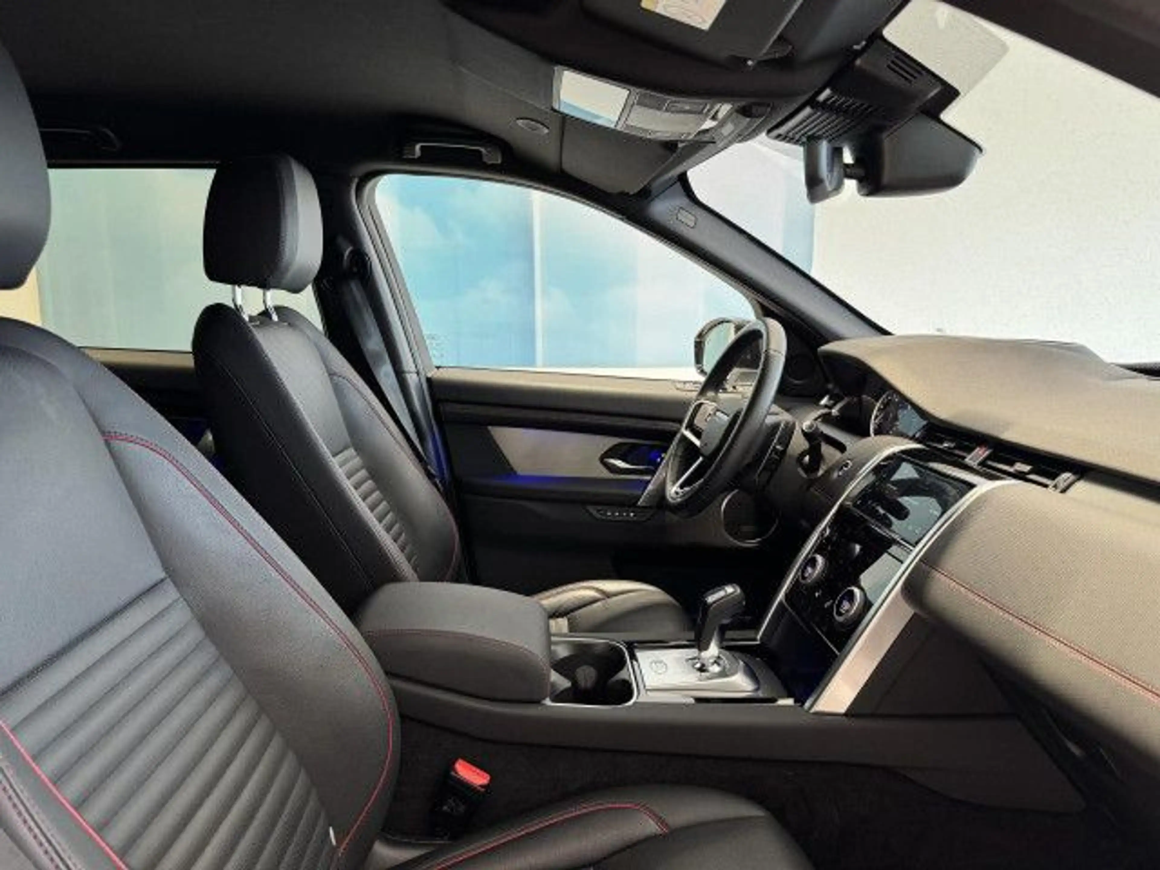 Land Rover Discovery Sport P250 R-Dyn SE AHK HUD Winter Paket — photo 4