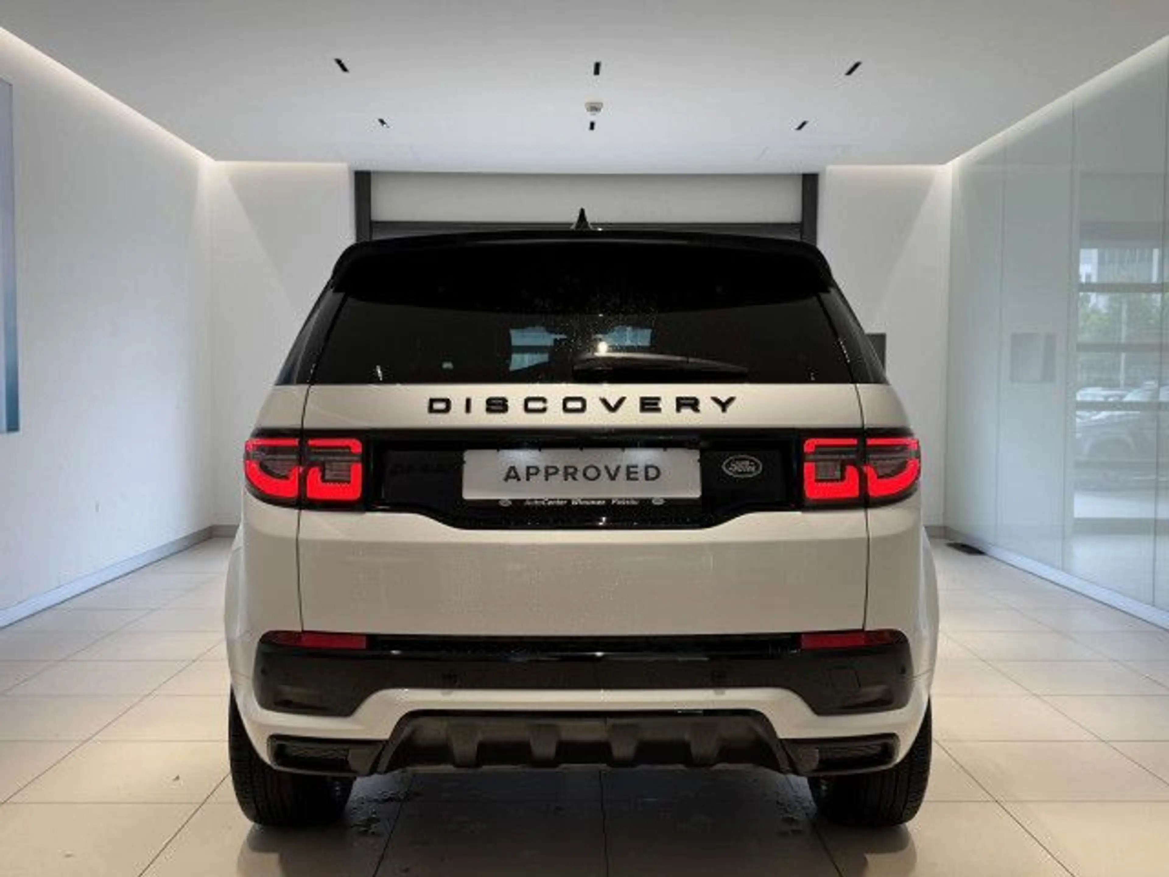 Land Rover Discovery Sport P250 R-Dyn SE AHK HUD Winter Paket — photo 7