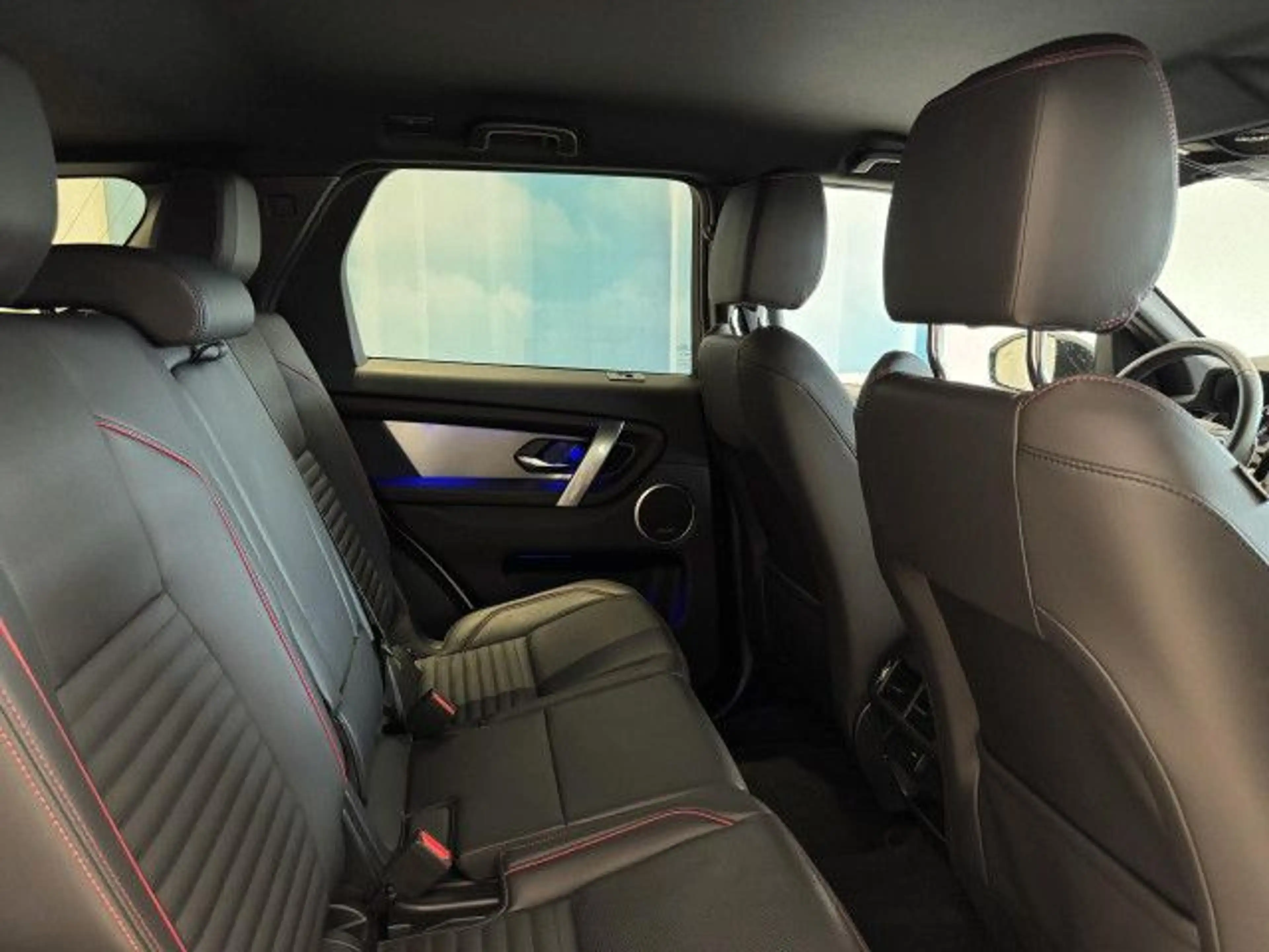 Land Rover Discovery Sport P250 R-Dyn SE AHK HUD Winter Paket — photo 12