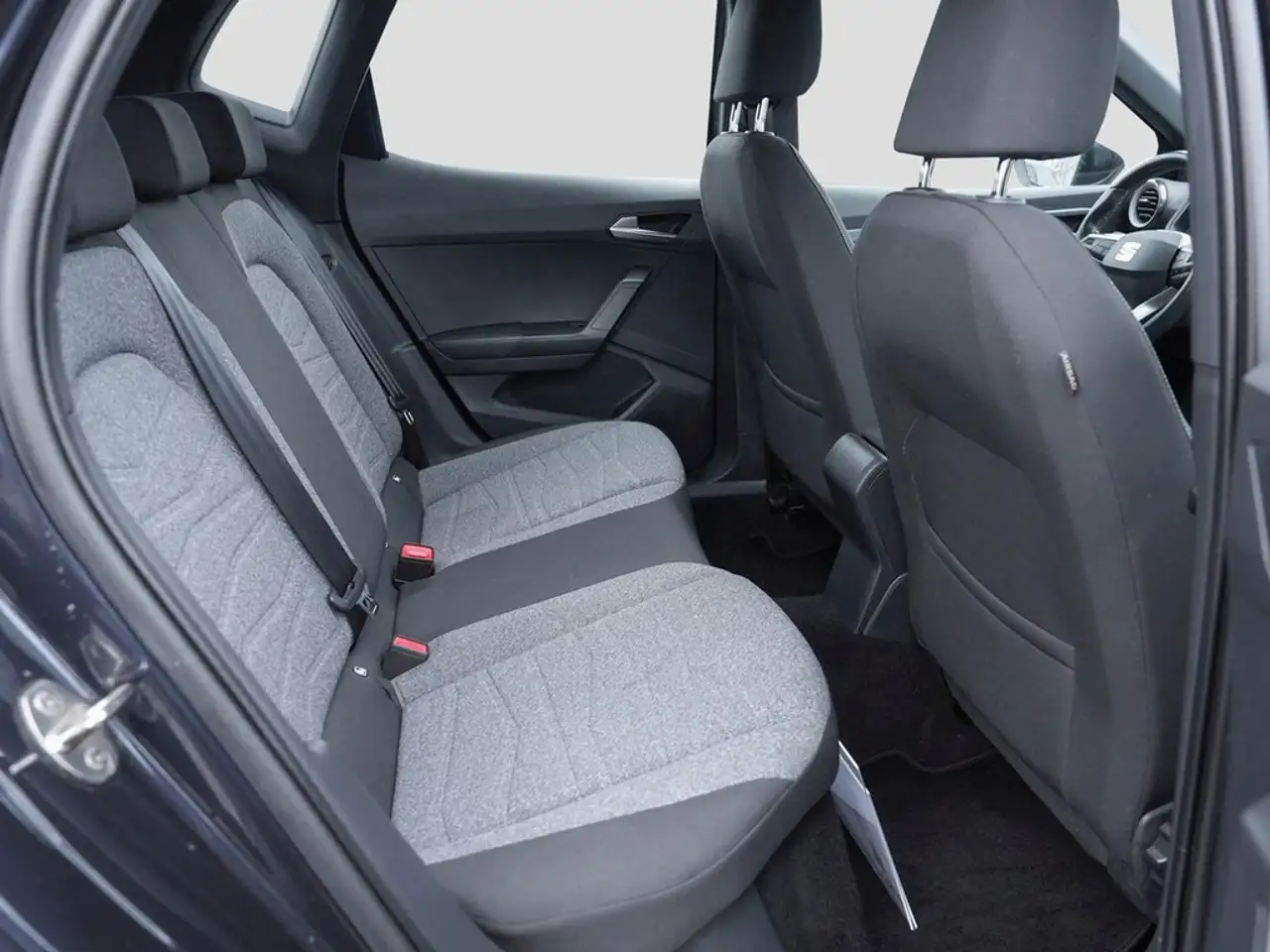 SEAT Arona 1.0 TSI Xperience /Navi/LED/DAB+ 11