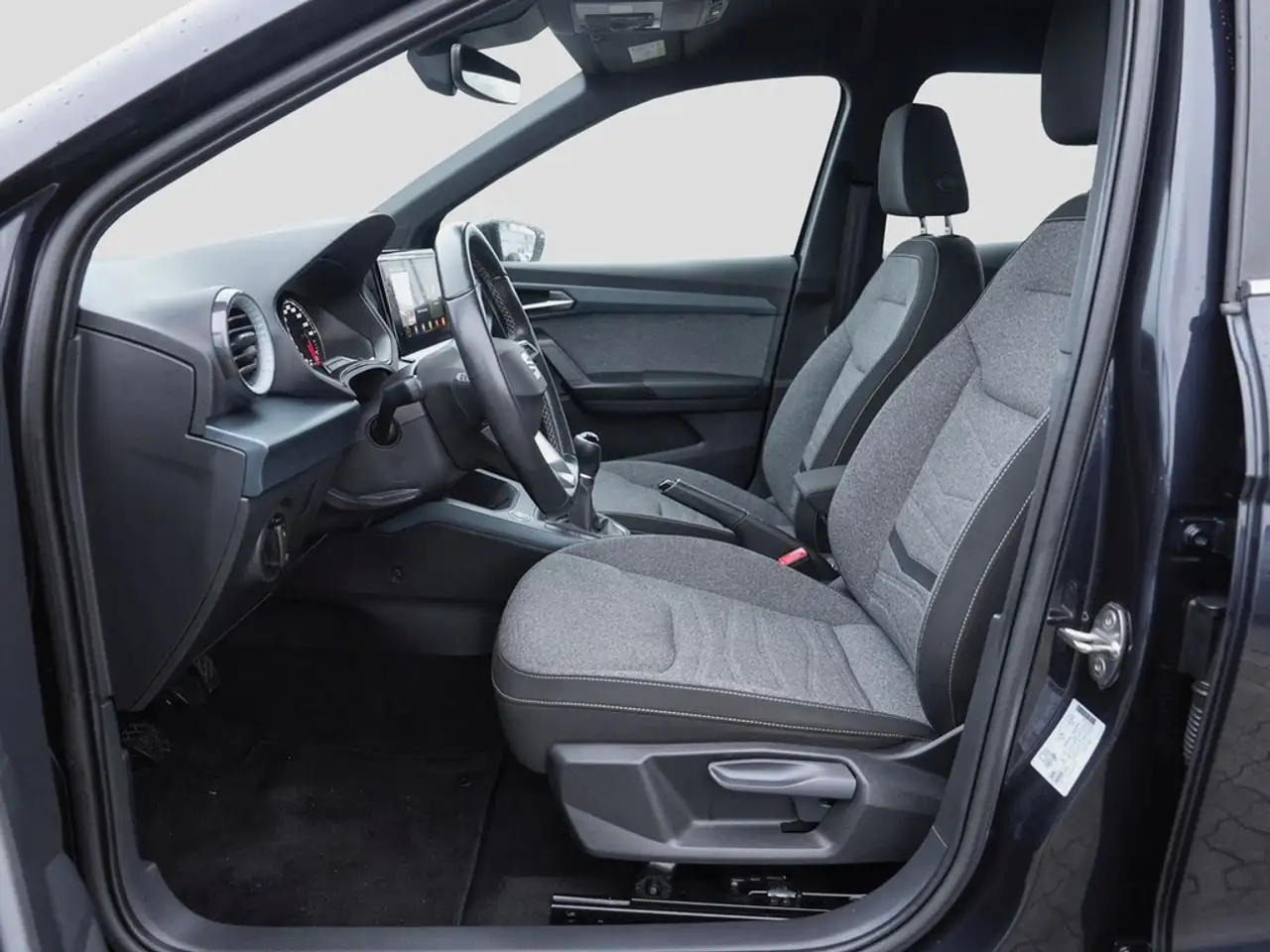 SEAT Arona 1.0 TSI Xperience /Navi/LED/DAB+ 20