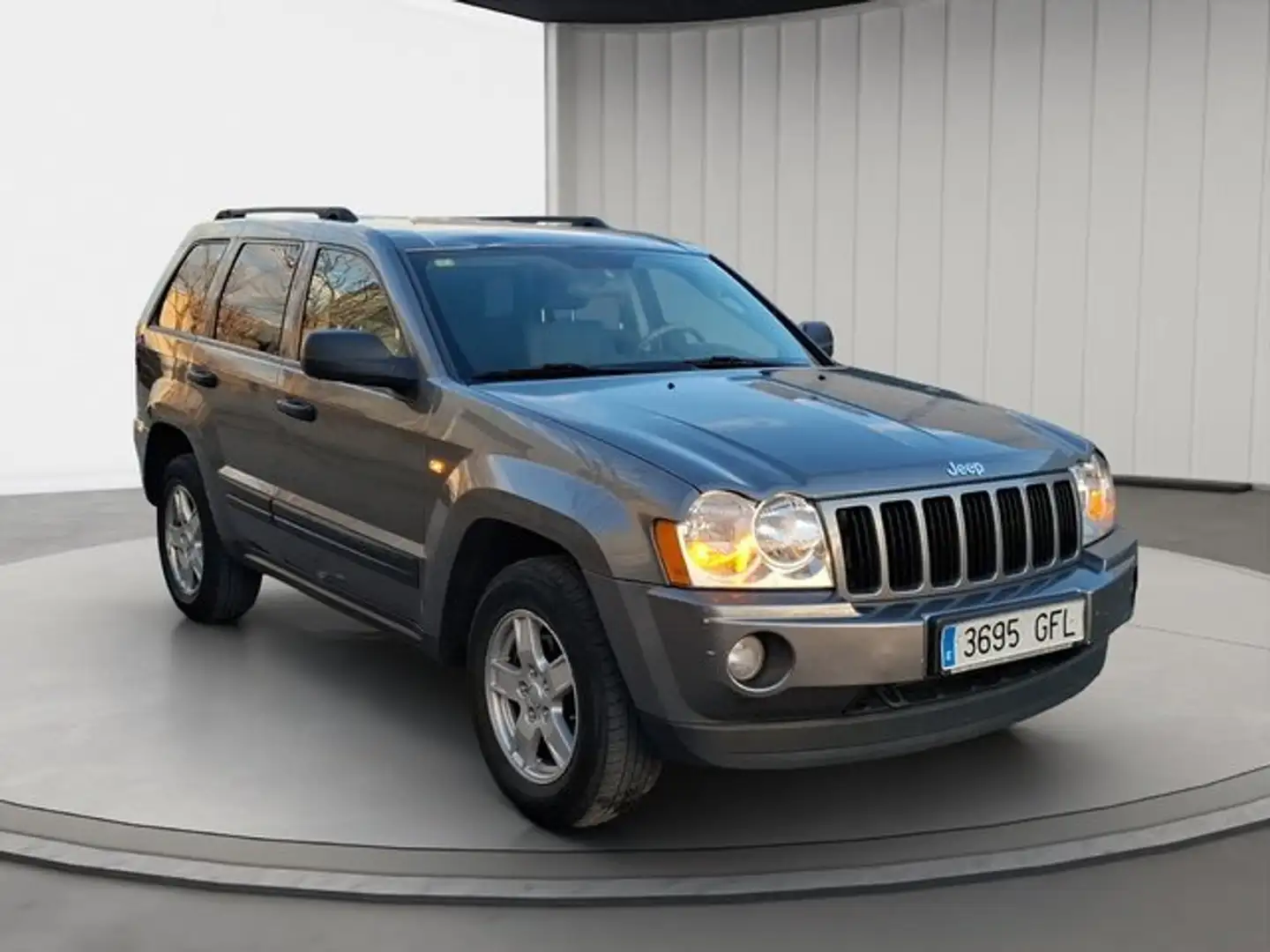 Jeep Grand Cherokee 3.0CRD Laredo Aut. Gris - 2