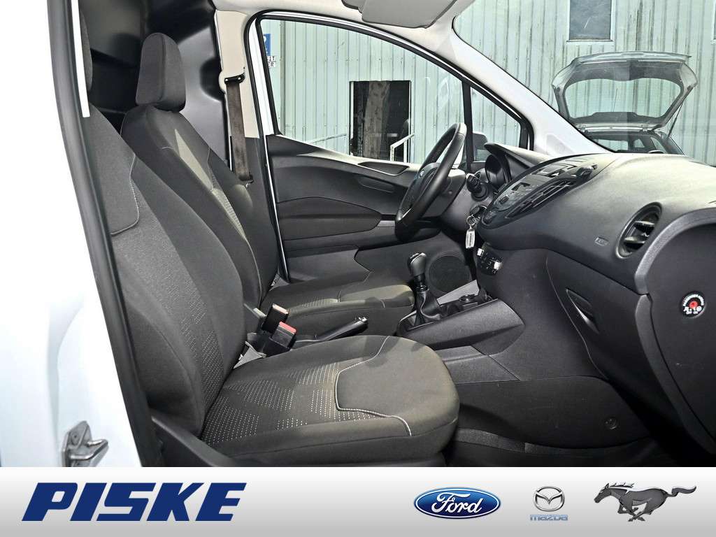 Ford Transit Courier