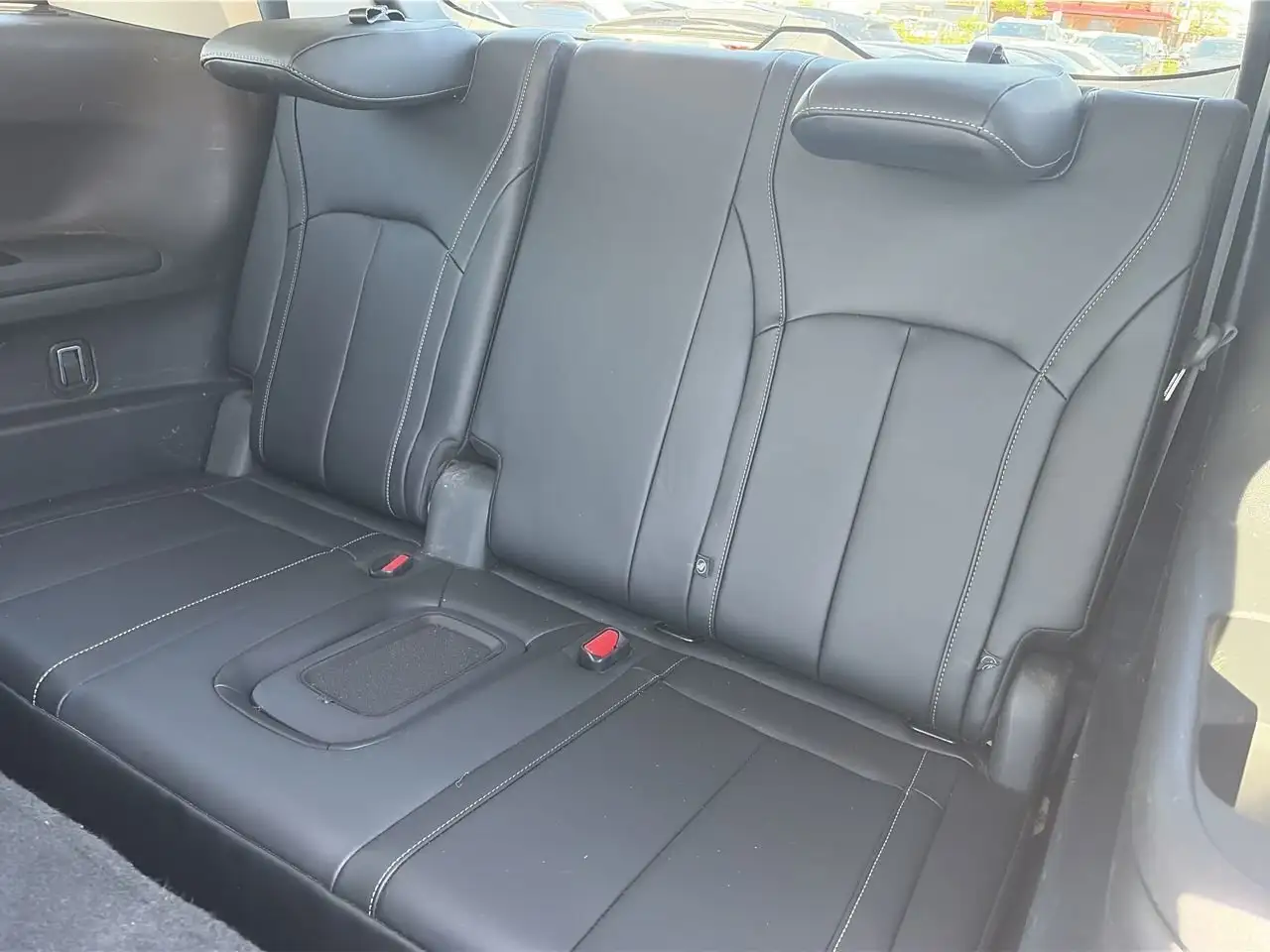 Infiniti QX60 снимка Infiniti QX60
