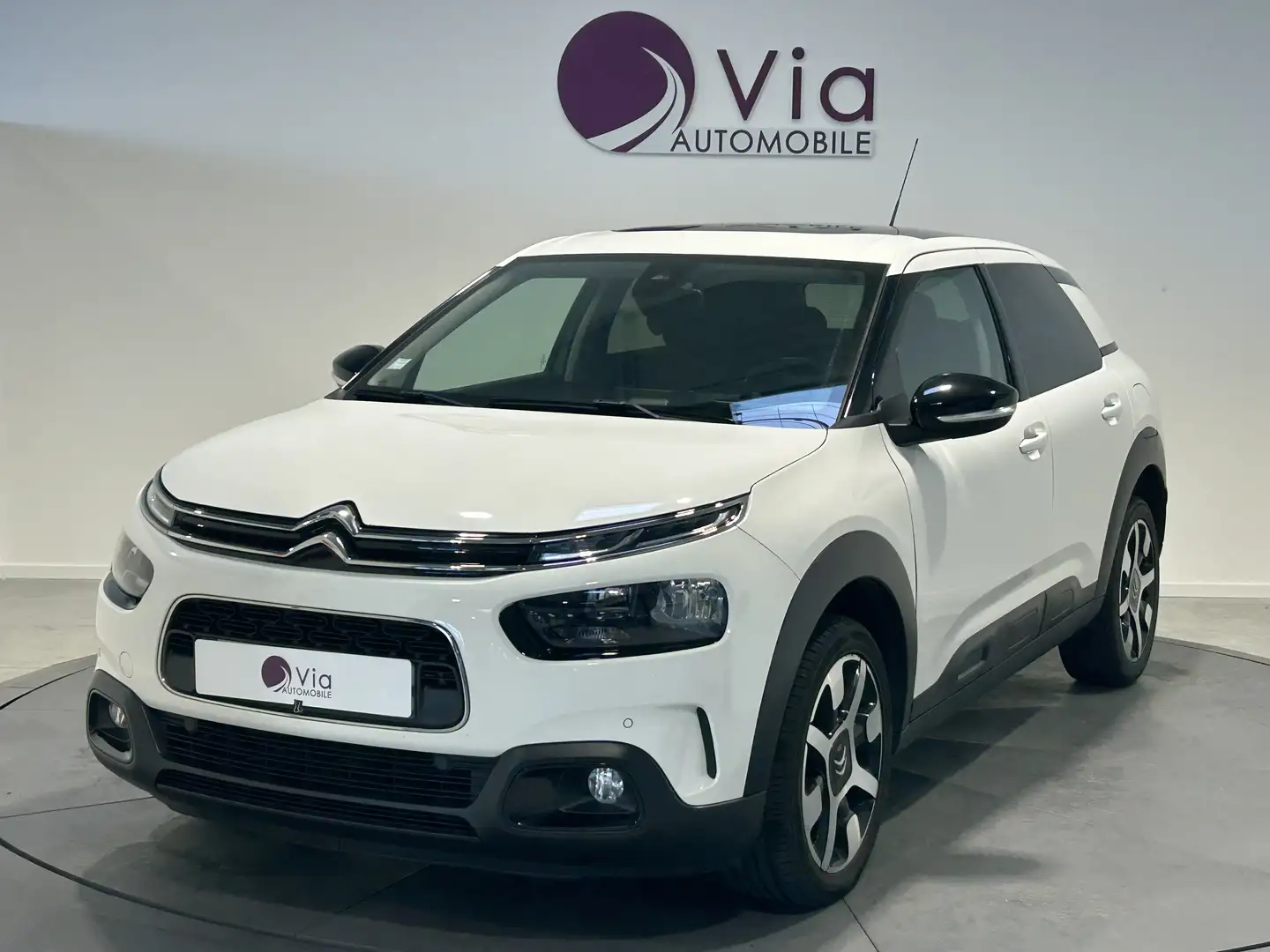 Citroen C4 Cactus 1.6 BlueHdi 120 Shine BVA EAT6, toit pano, attelag Blanc - 1