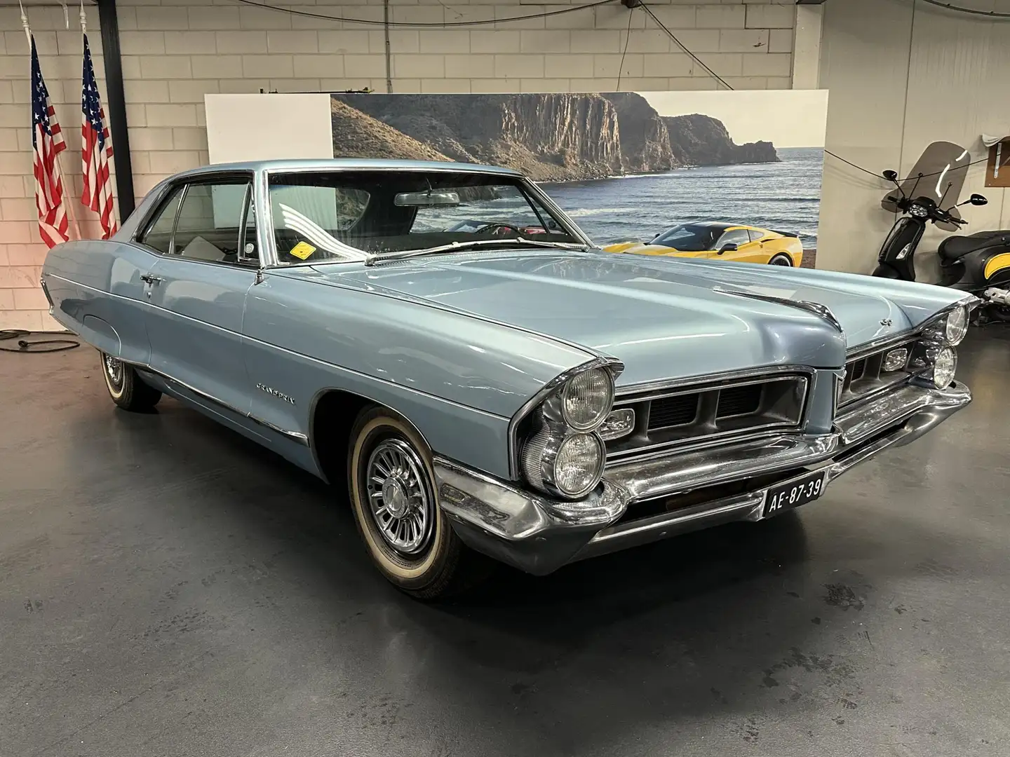 Pontiac Grand-Prix V8 Automaat Blauw - 2