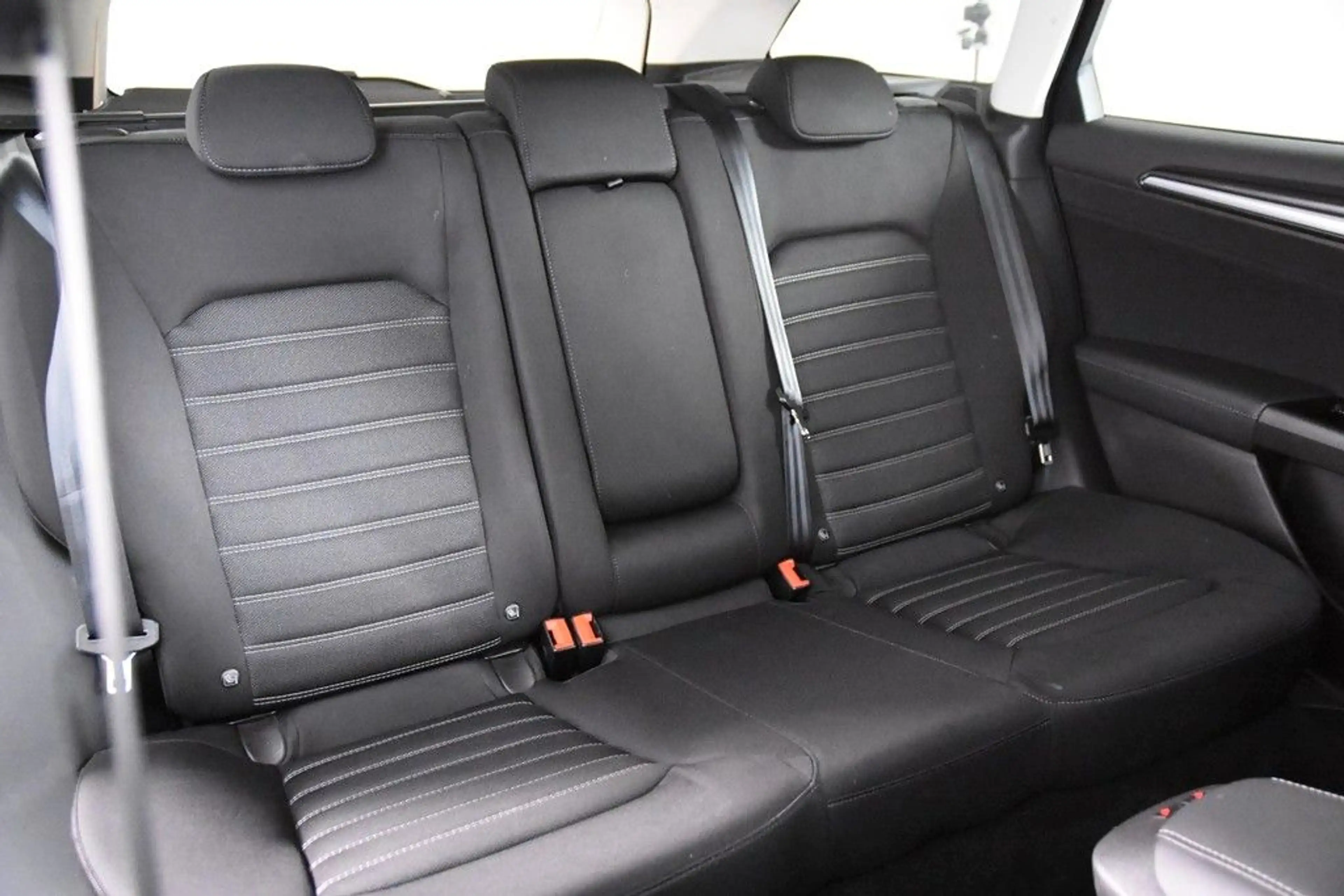 Ford Mondeo Turnier 2.0 Hybrid *1.Hand*4xSHZ*Navi*AHK — photo 10