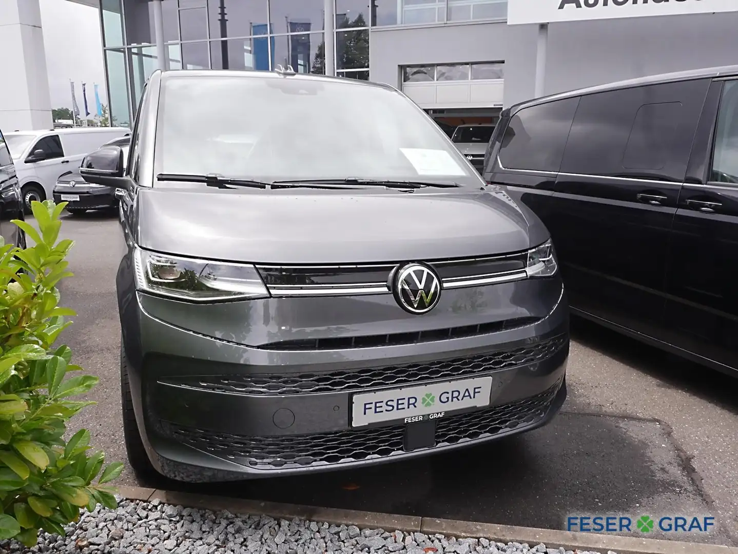 Volkswagen T7 Multivan GOAL 2.0 TDI 110kW DSG7 Lang AHK HuD Silber - 2