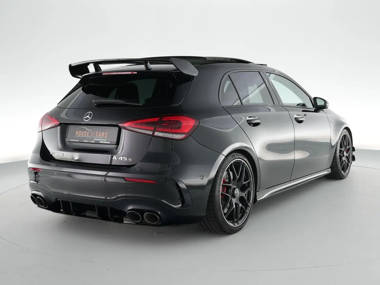 Mercedes-Benz A-Klasse 45S AMG 420pk 4MATIC+ Premium Plus |Aero Чёрный - 2