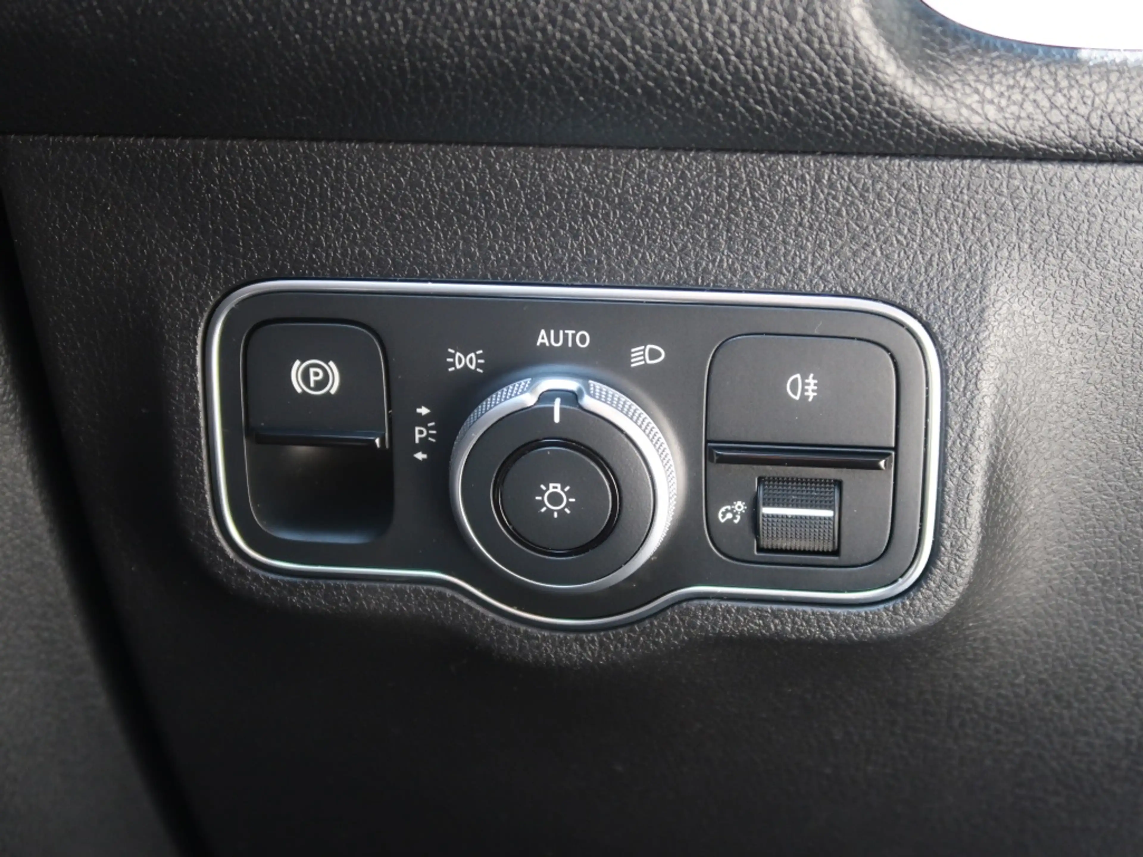 Mercedes-Benz EQB 250 EQB 250+ AMG Line | Camera | Panoramadak | Stoelve — photo 14