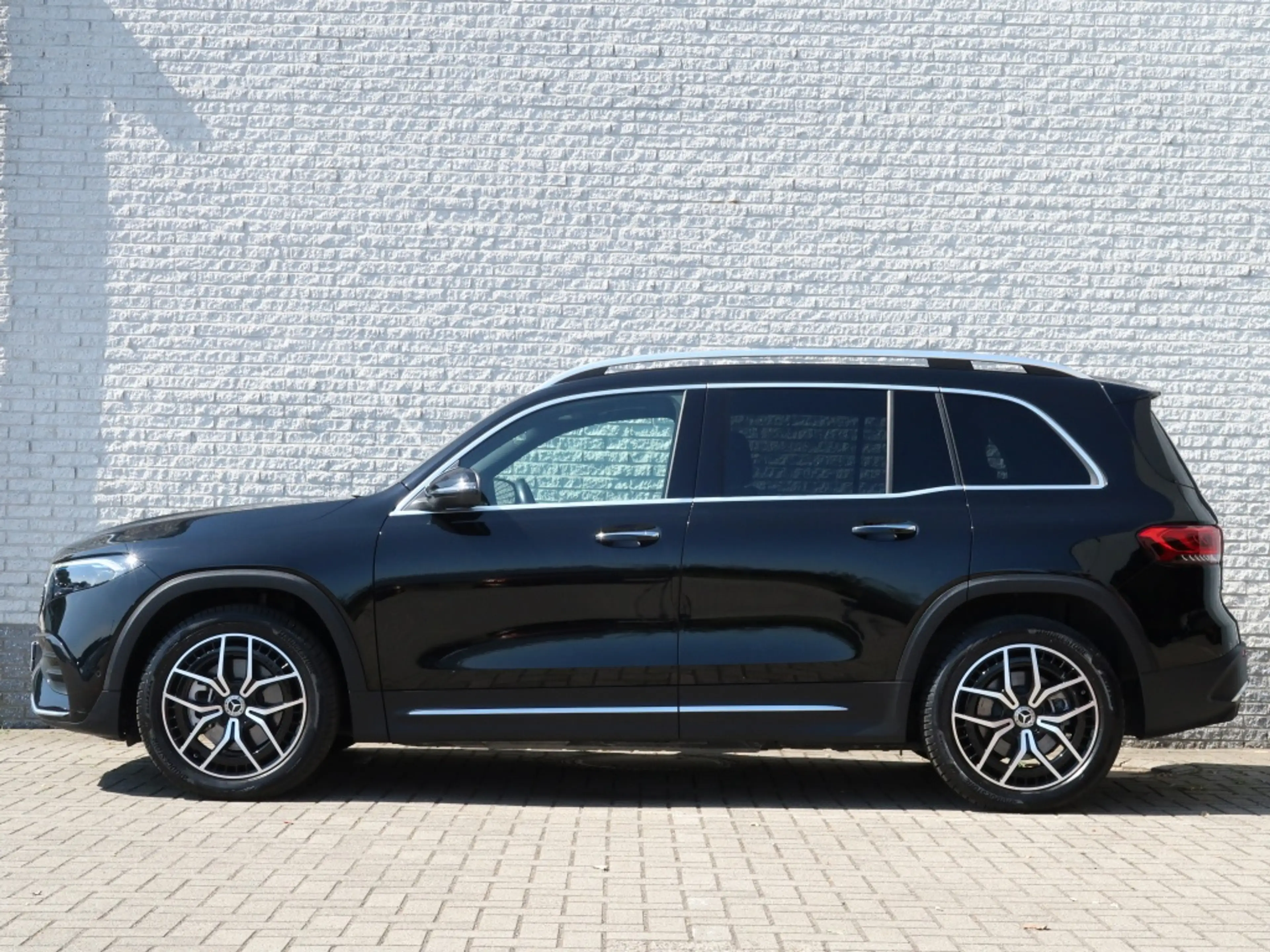 Mercedes-Benz EQB 250 EQB 250+ AMG Line | Camera | Panoramadak | Stoelve — photo 8