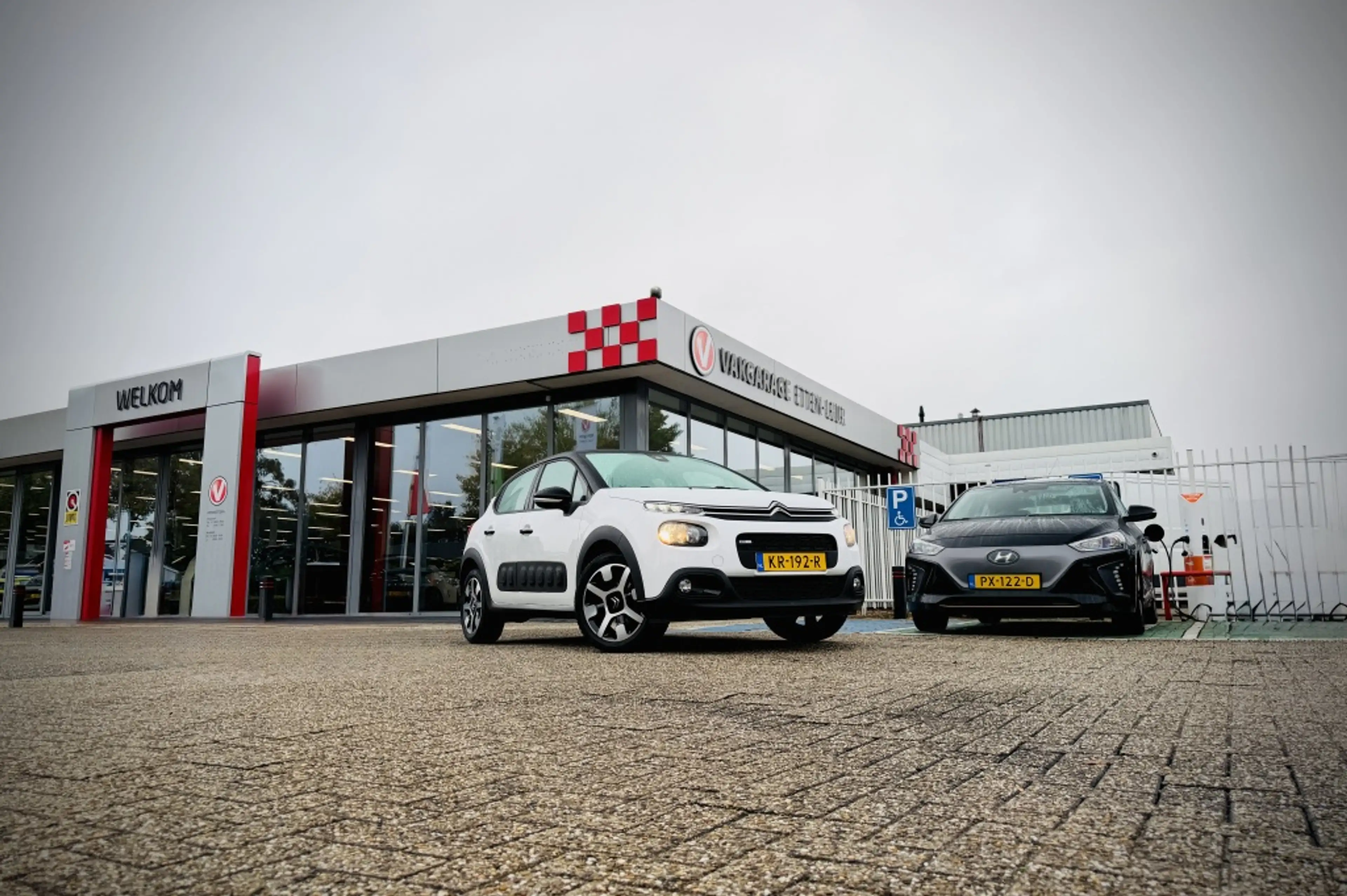 Citroen C3 1.2 110PK Shine | CAMERA | CARPLAY | CLIMA | CRUIS — photo 2