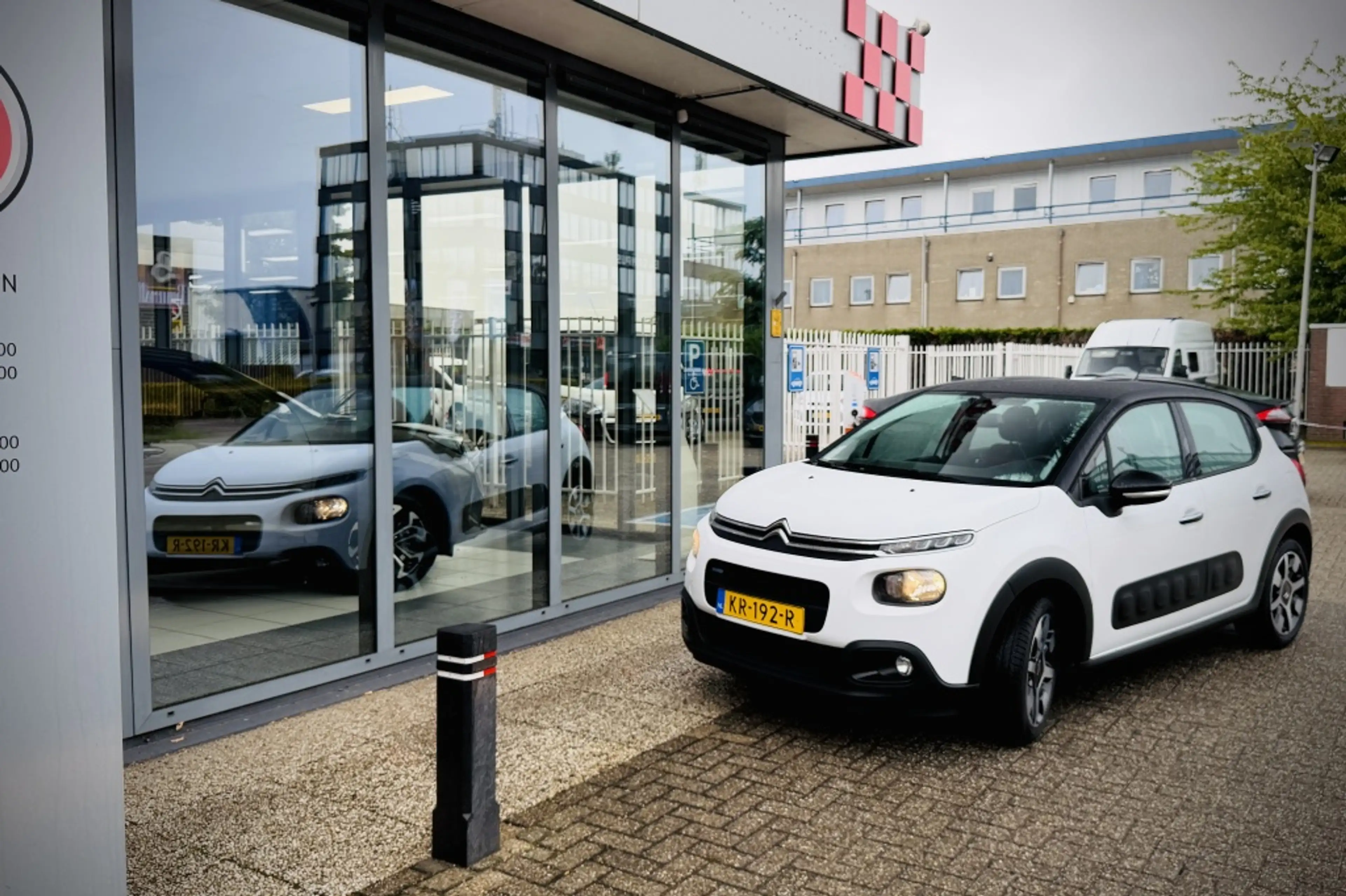 Citroen C3 1.2 110PK Shine | CAMERA | CARPLAY | CLIMA | CRUIS — photo 6