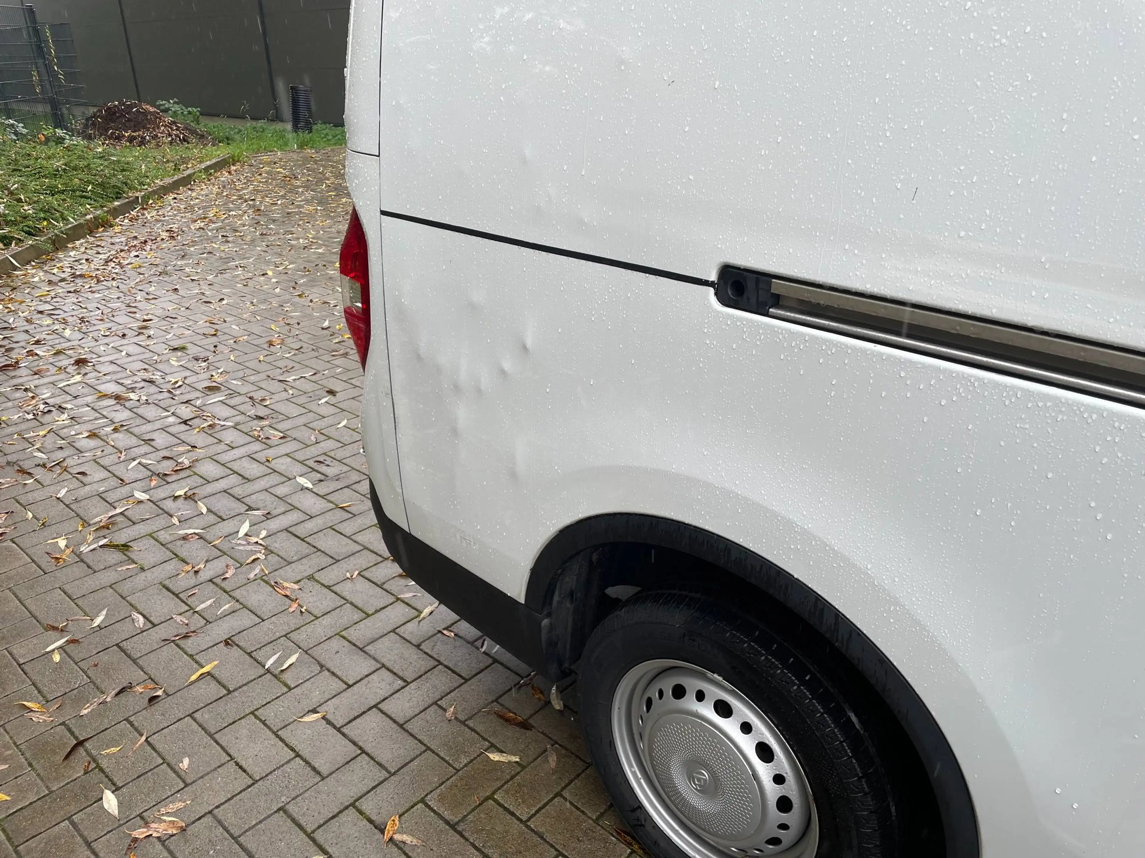 Maxus eDeliver 3 Elektro Transporter — photo 3