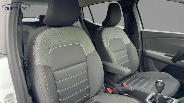 Dacia Sandero view 6