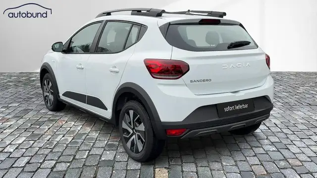 Dacia Sandero view 2
