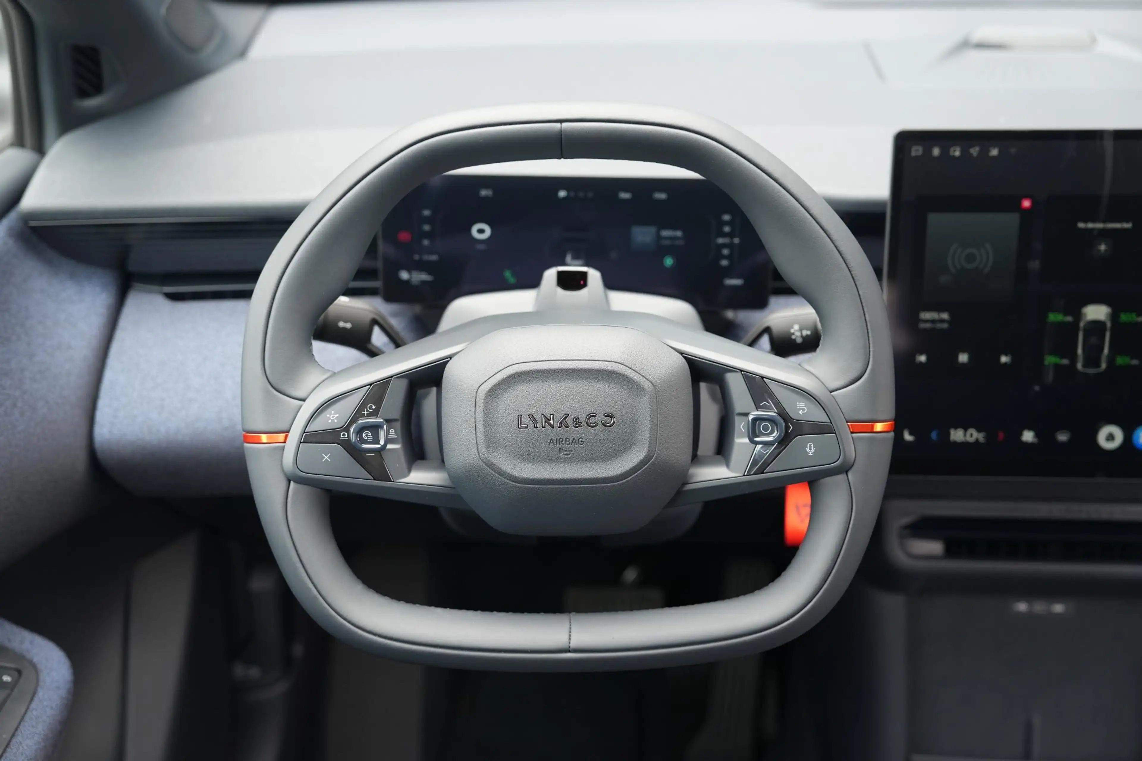 Lynk & Co 02 Core 66 kWh | 1600KG Trekgewicht | Stoelverwarming — photo 8