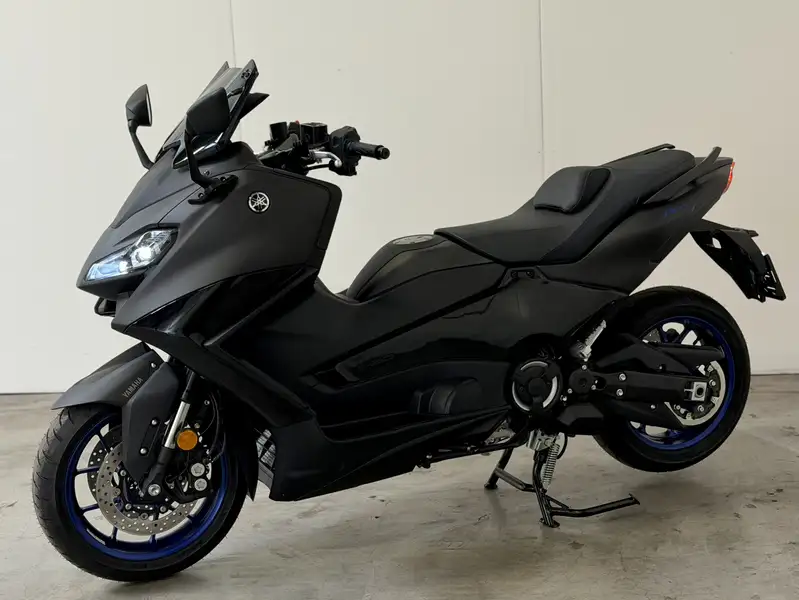 Yamaha TMAX 560 - foto 2