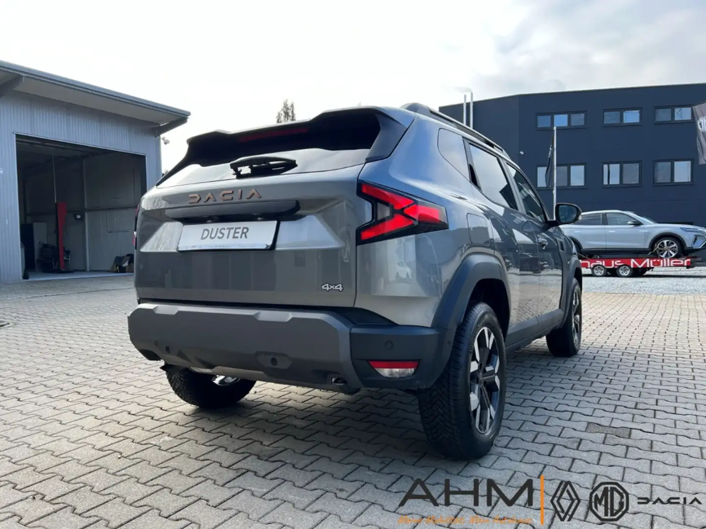 Dacia Duster TCe 130 Extreme 4x4 dt. Modell Winter Technik City Grau - 2