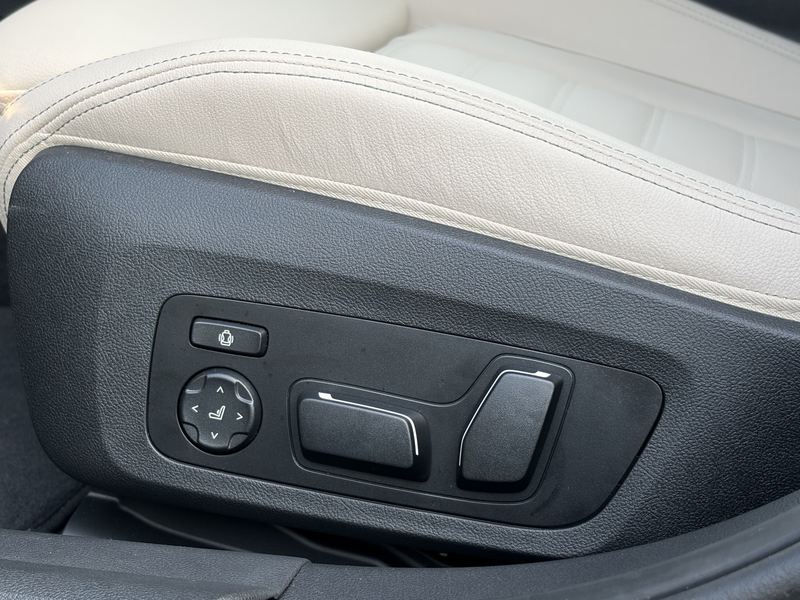 BMW 330 3-serie Touring 330e | M-Pro | Special Req. Britis — photo 13