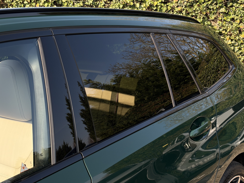BMW 330 3-serie Touring 330e | M-Pro | Special Req. Britis — photo 7