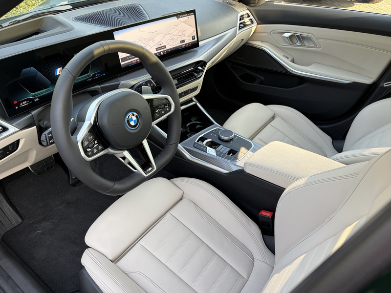 BMW 330 3-serie Touring 330e | M-Pro | Special Req. Britis — photo 14