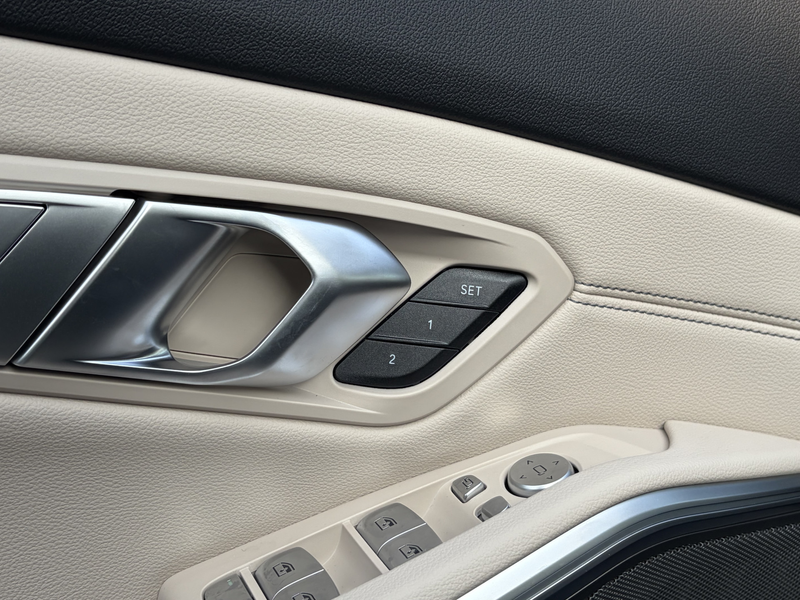 BMW 330 3-serie Touring 330e | M-Pro | Special Req. Britis — photo 11