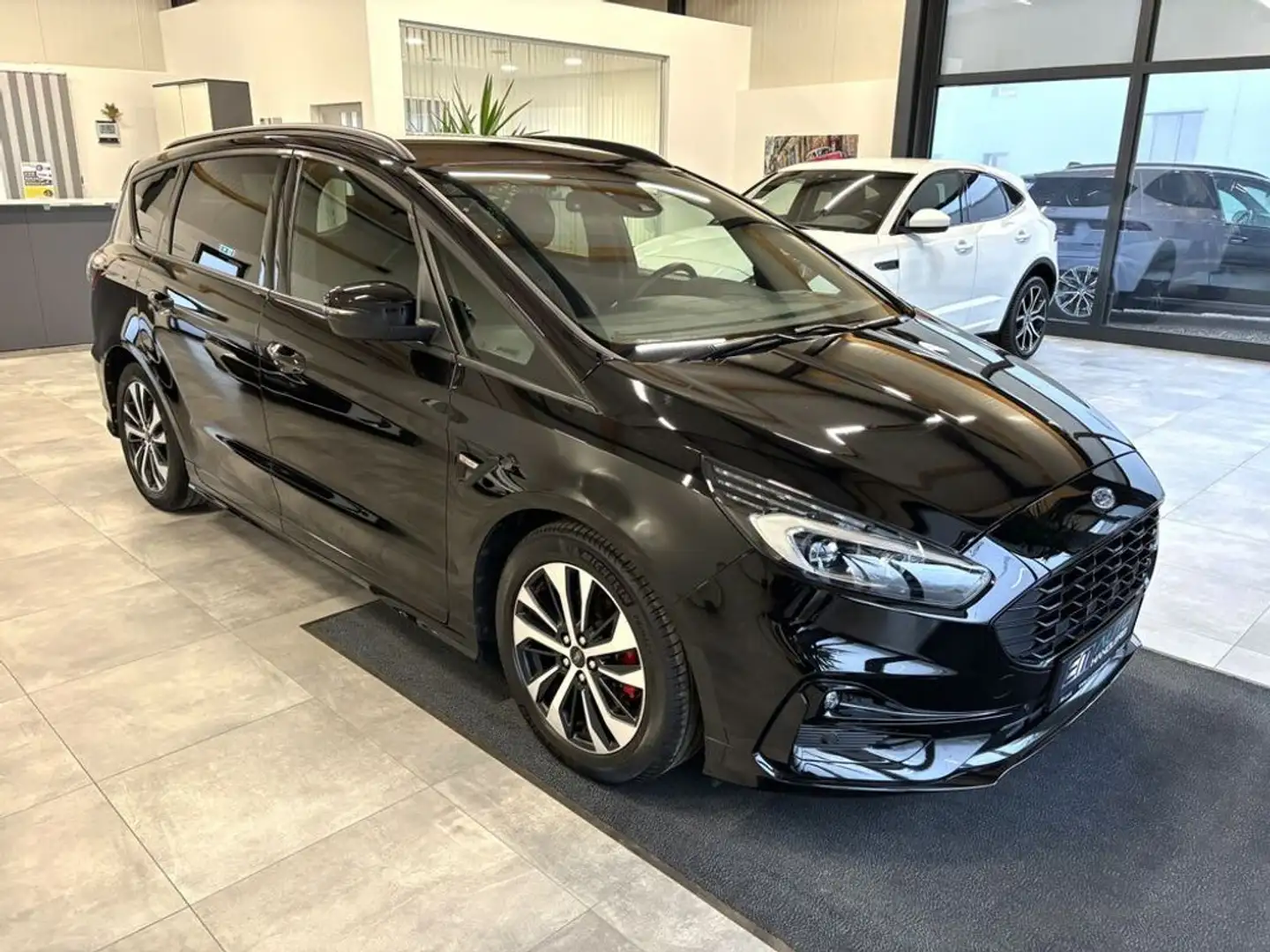 Ford S-Max 2.0 EcoBl. Aut ST-Line *LED*PDC*NAV*RFK* Schwarz - 1
