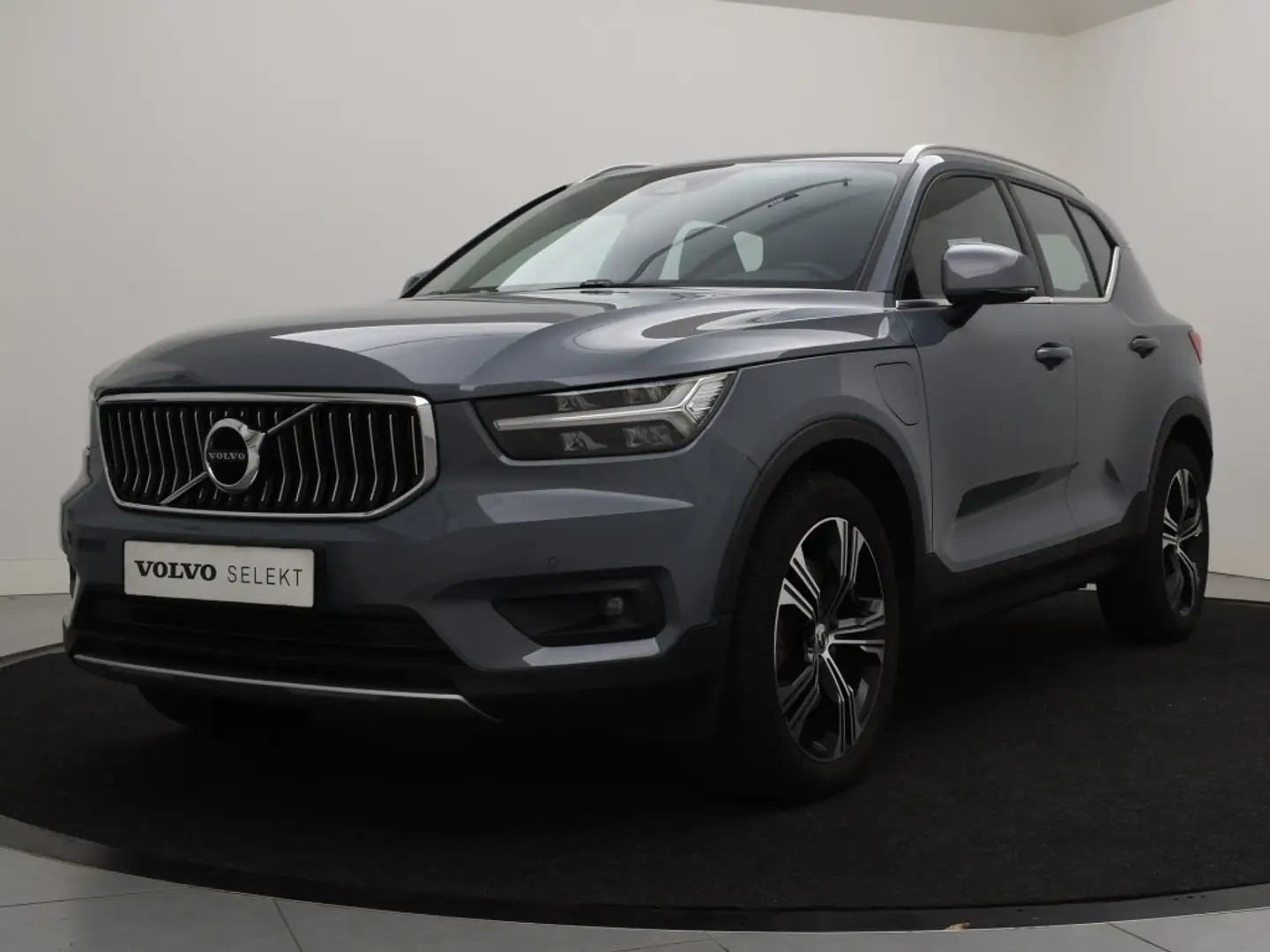 Volvo XC40 T5 PLUG-IN HYBRID INSCRIPTION ACC BLIS LEDER NAVI Grijs - 2